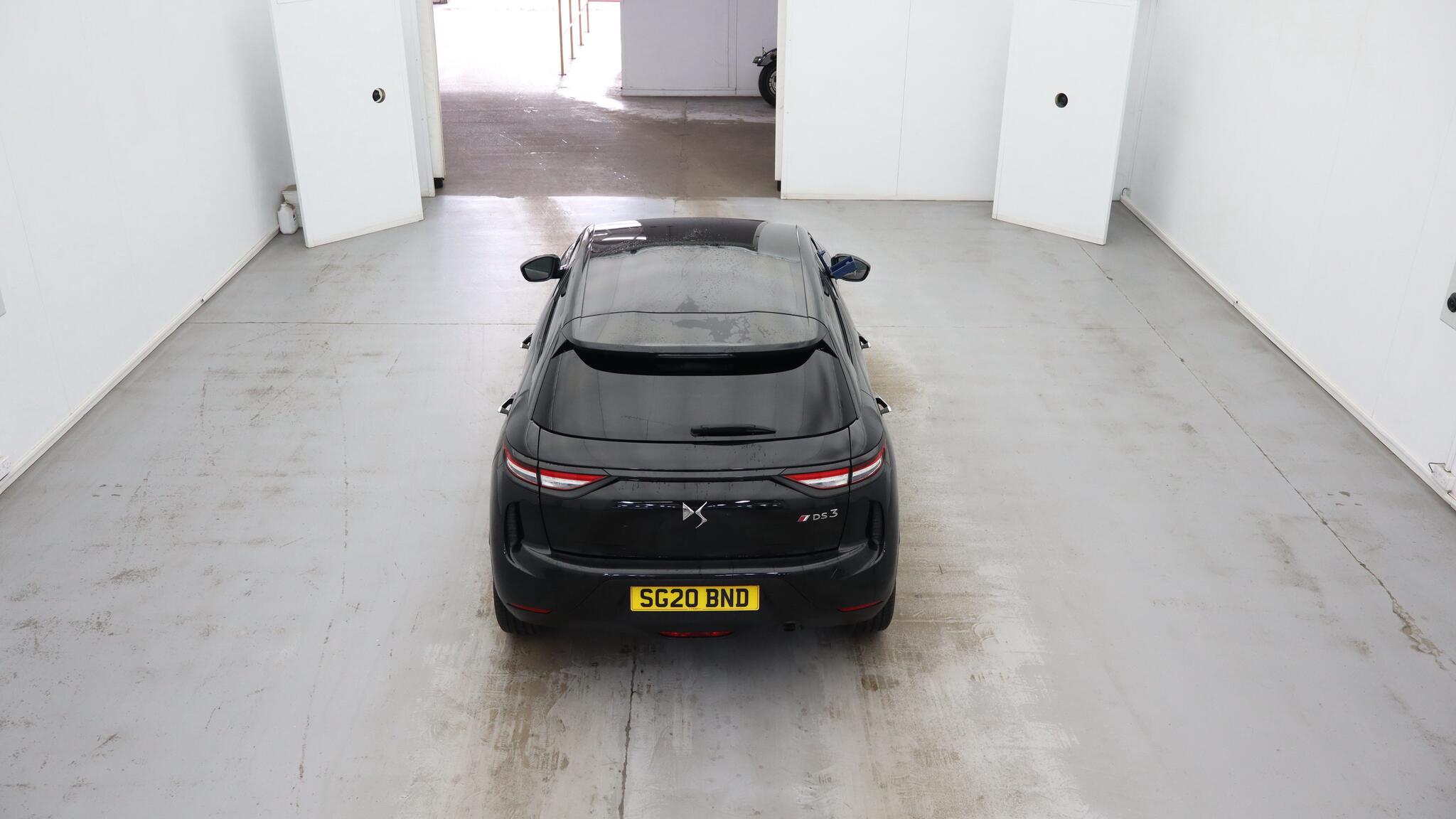 DS Automobiles DS 3 Crossback view 8