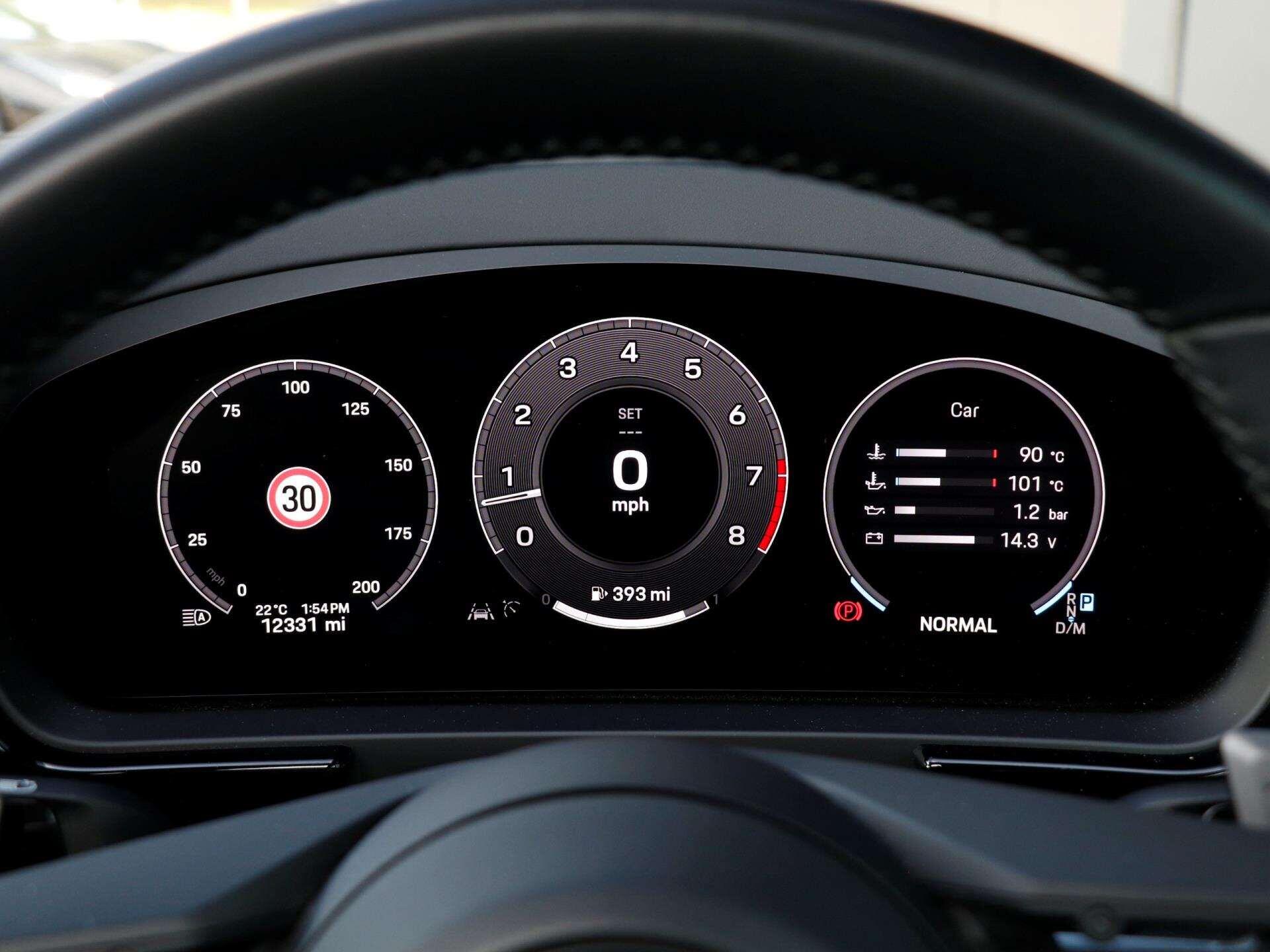 Porsche Cayenne view 13
