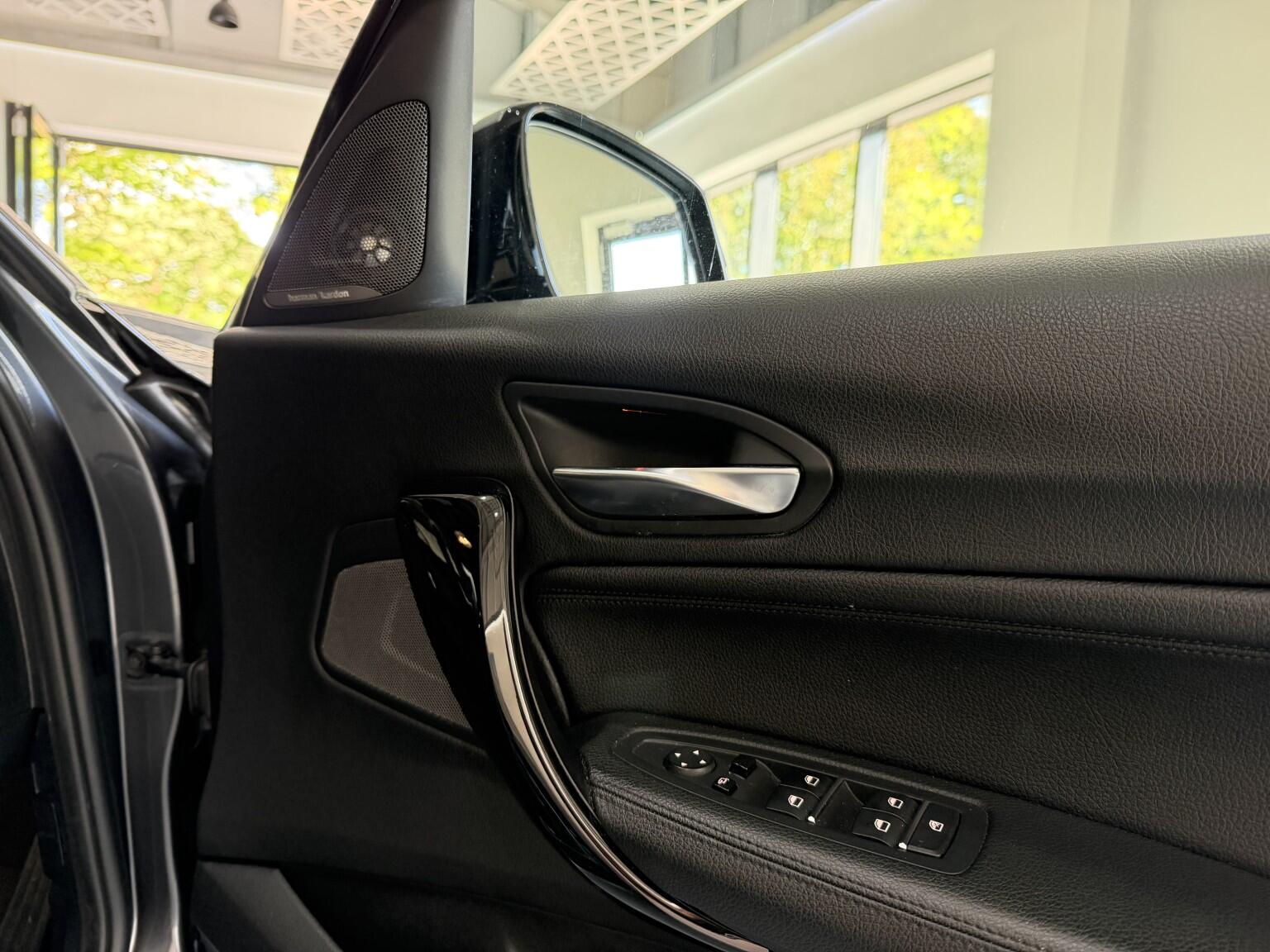 BMW 1 Series view 15