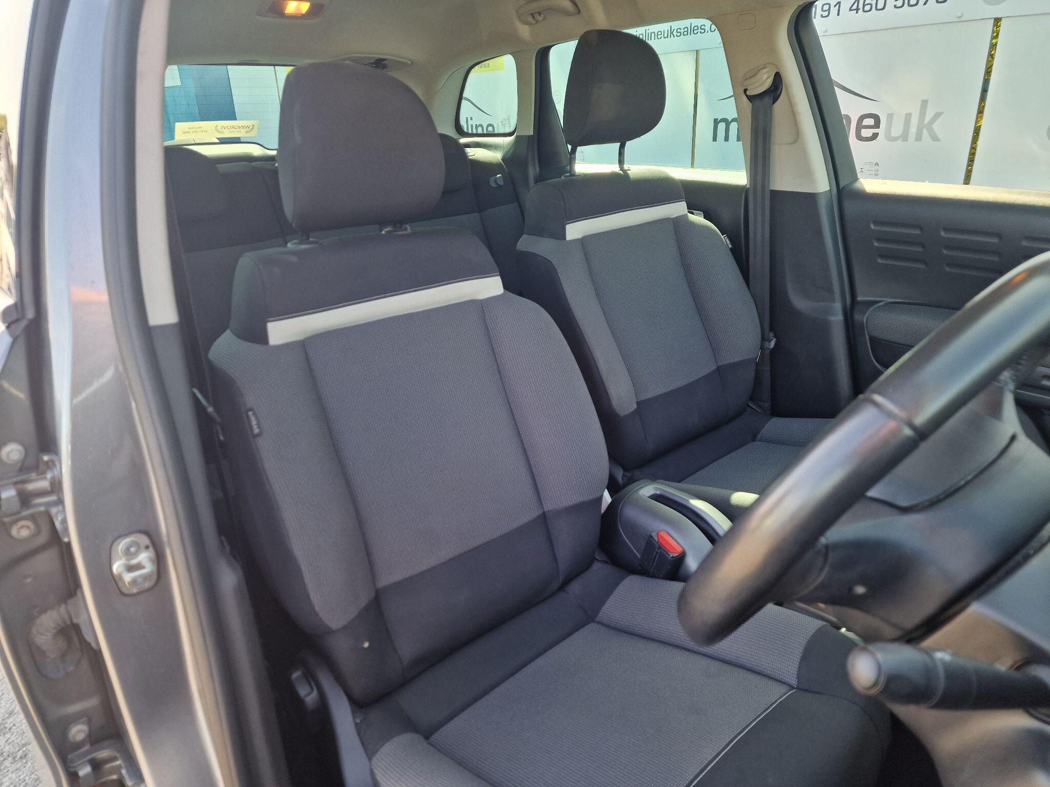 Citroen C3 Aircross view 23