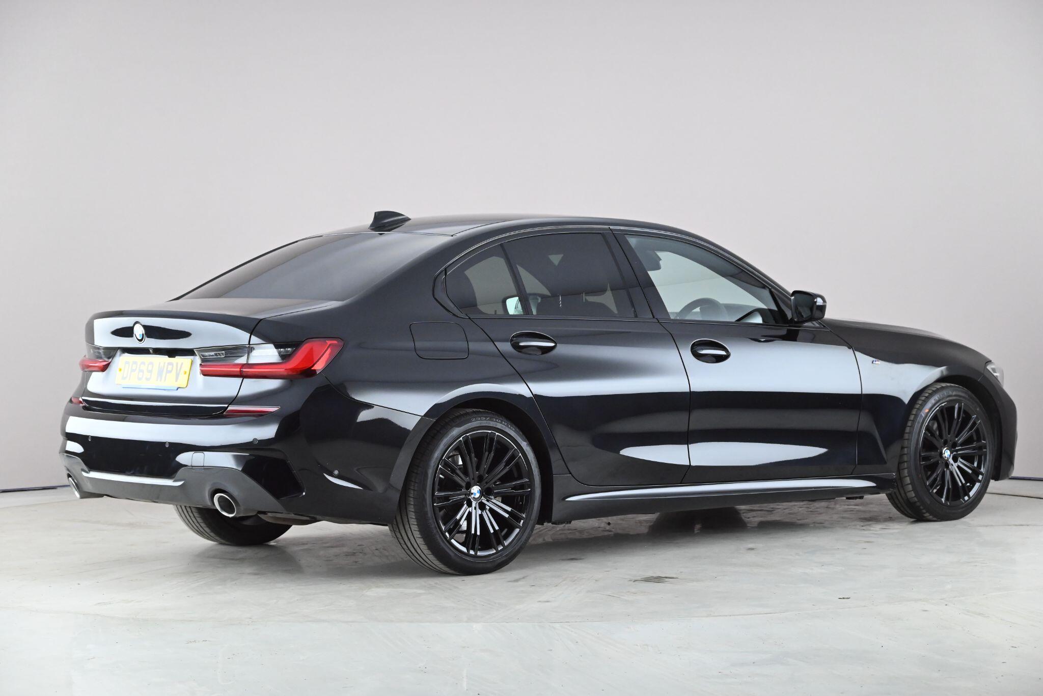 BMW 3 Series view 3