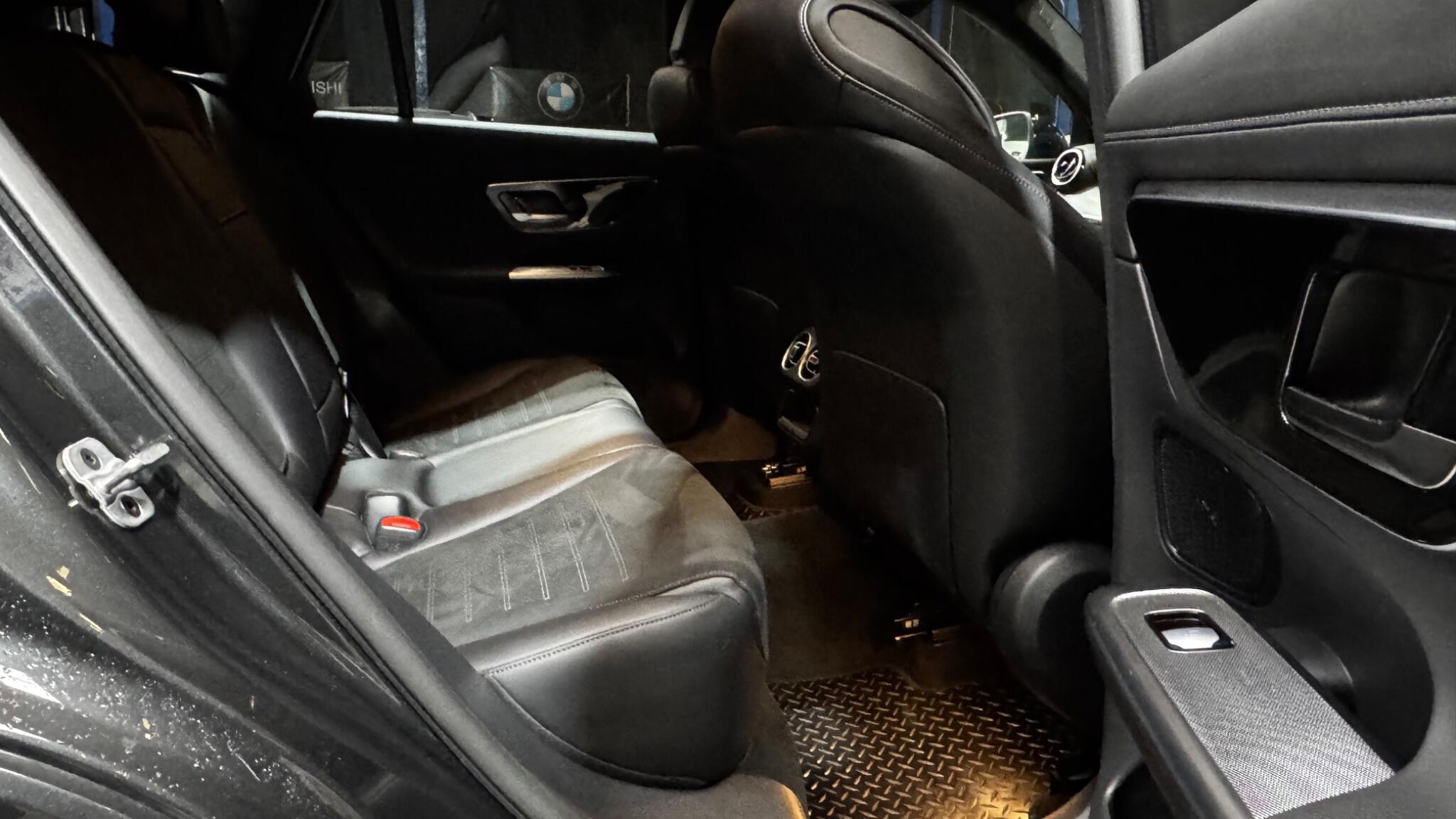 Mercedes-Benz GLC view 40