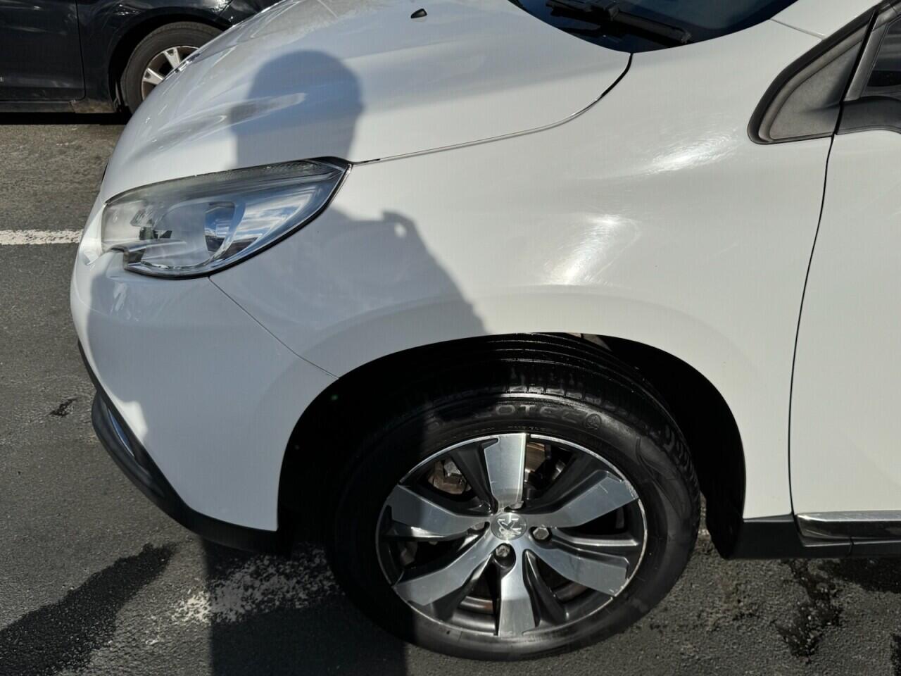 Peugeot 2008 view 36