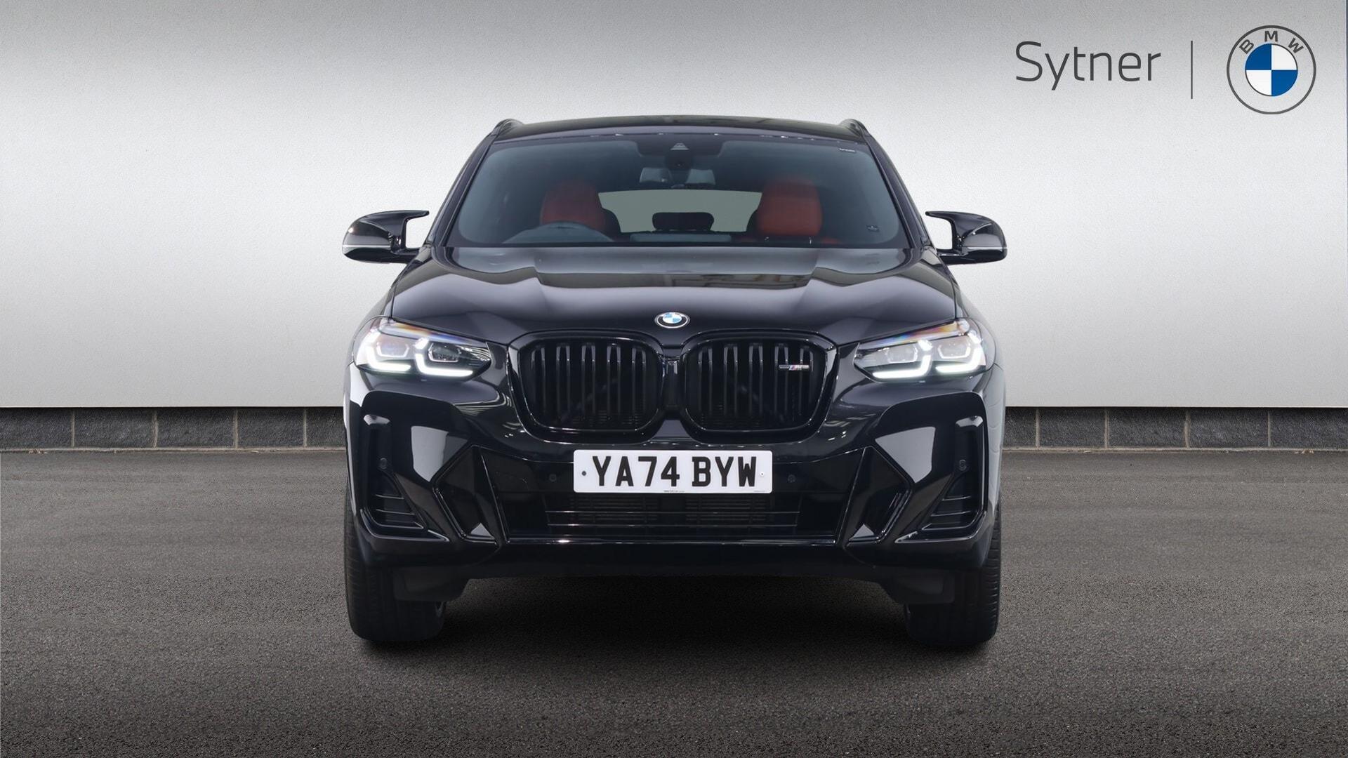 BMW X4 view 16