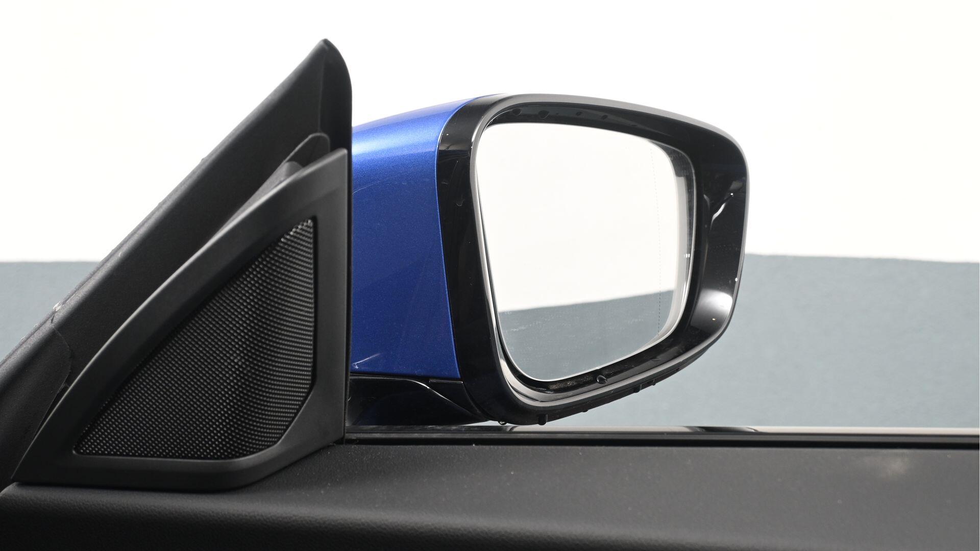 BMW 2 Series view 20