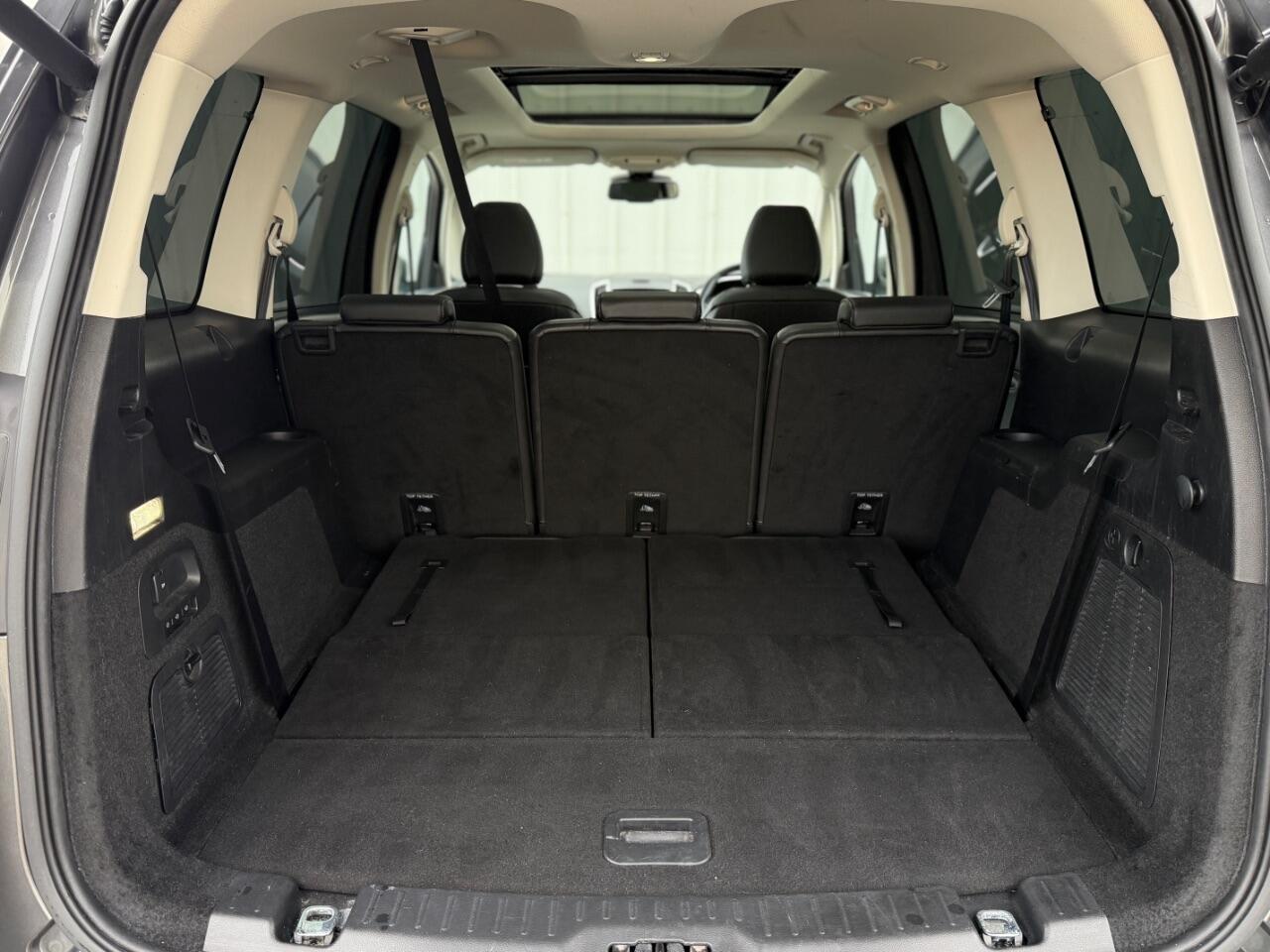 Ford Galaxy view 12