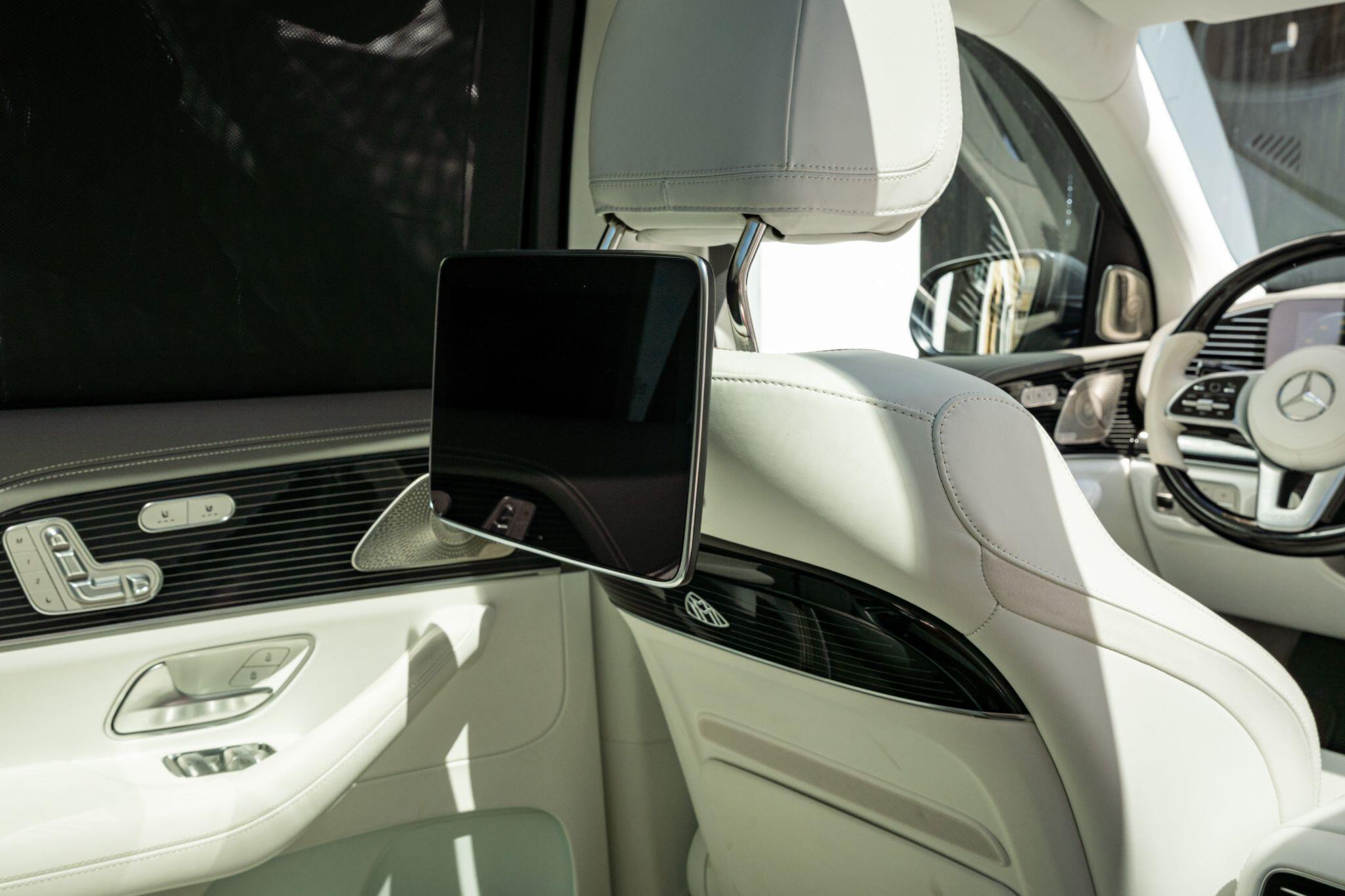 Mercedes-Benz GLS view 36