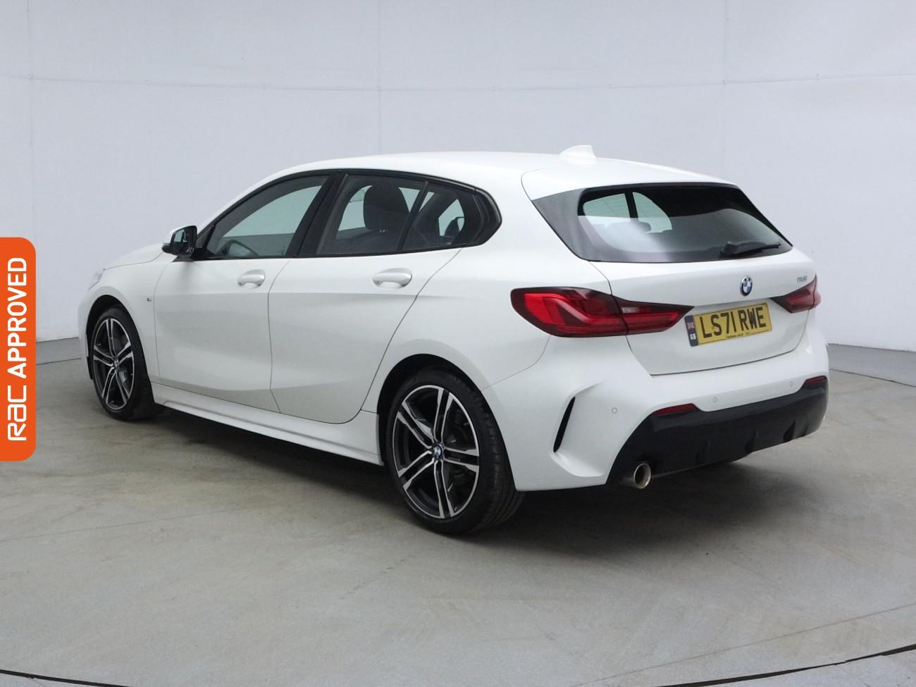 BMW 1 Series view 4