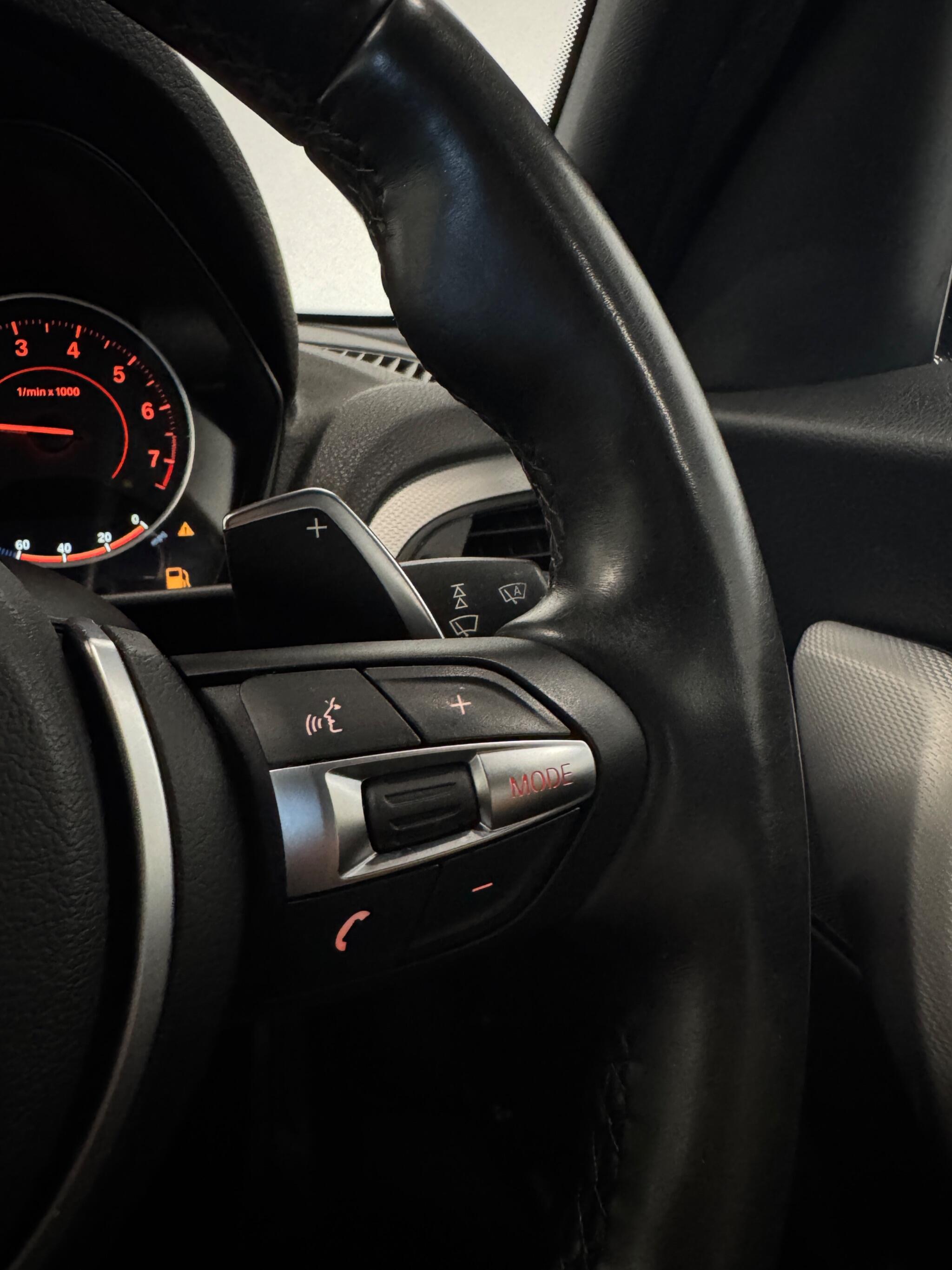 BMW 1 Series view 26