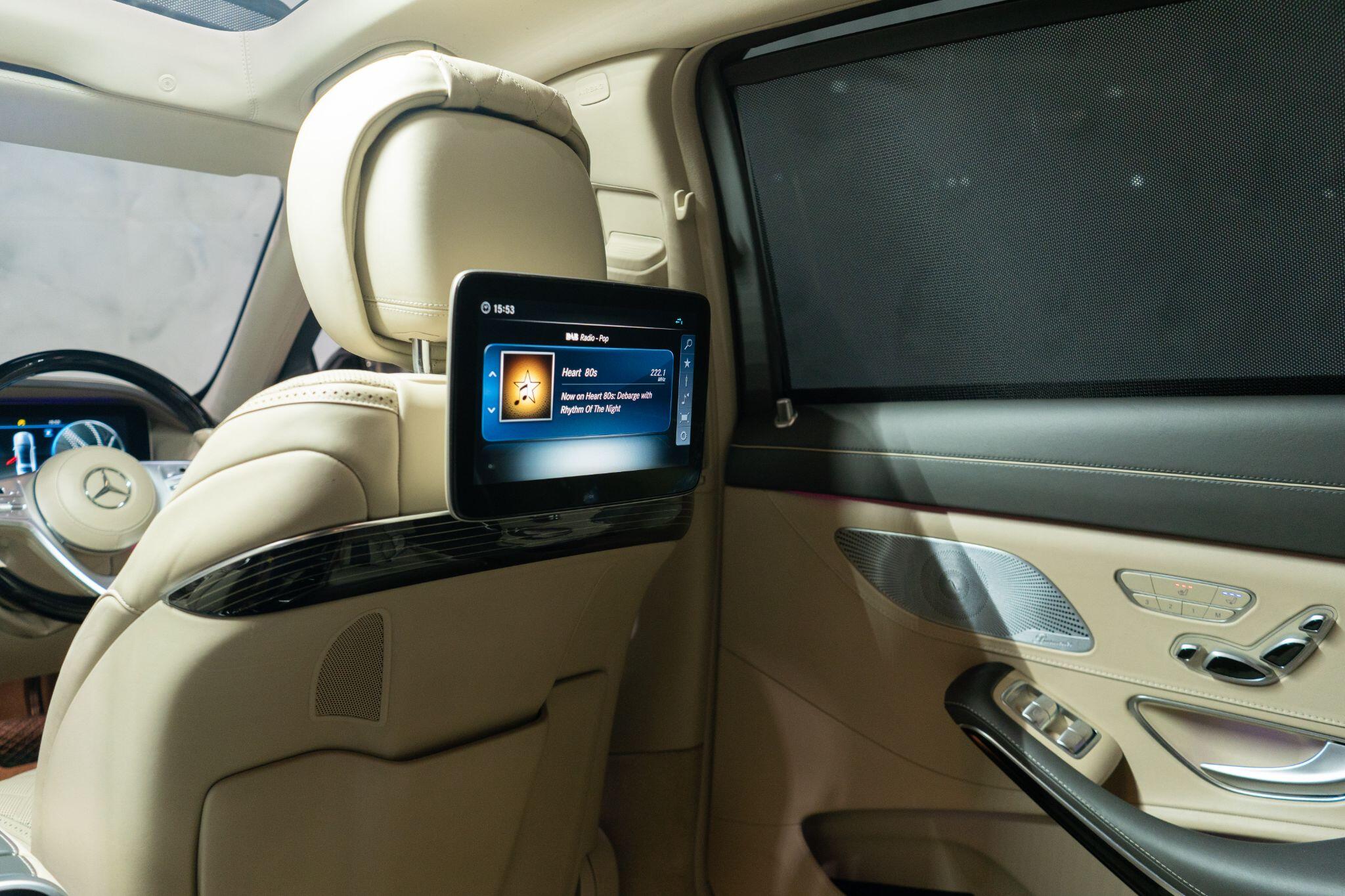 Mercedes-Benz S-Class view 22