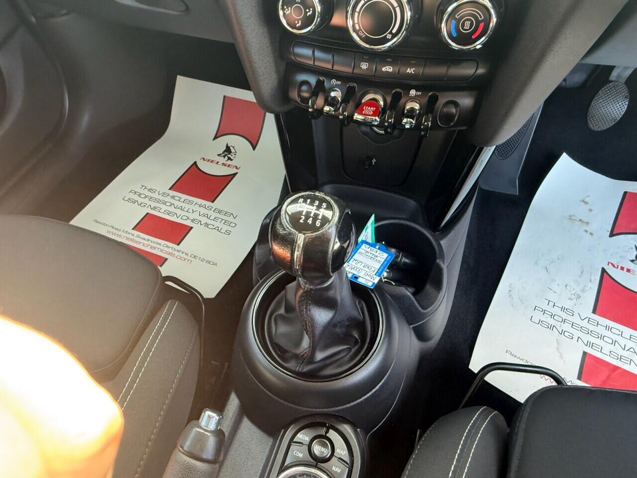 Mini Hatch view 20