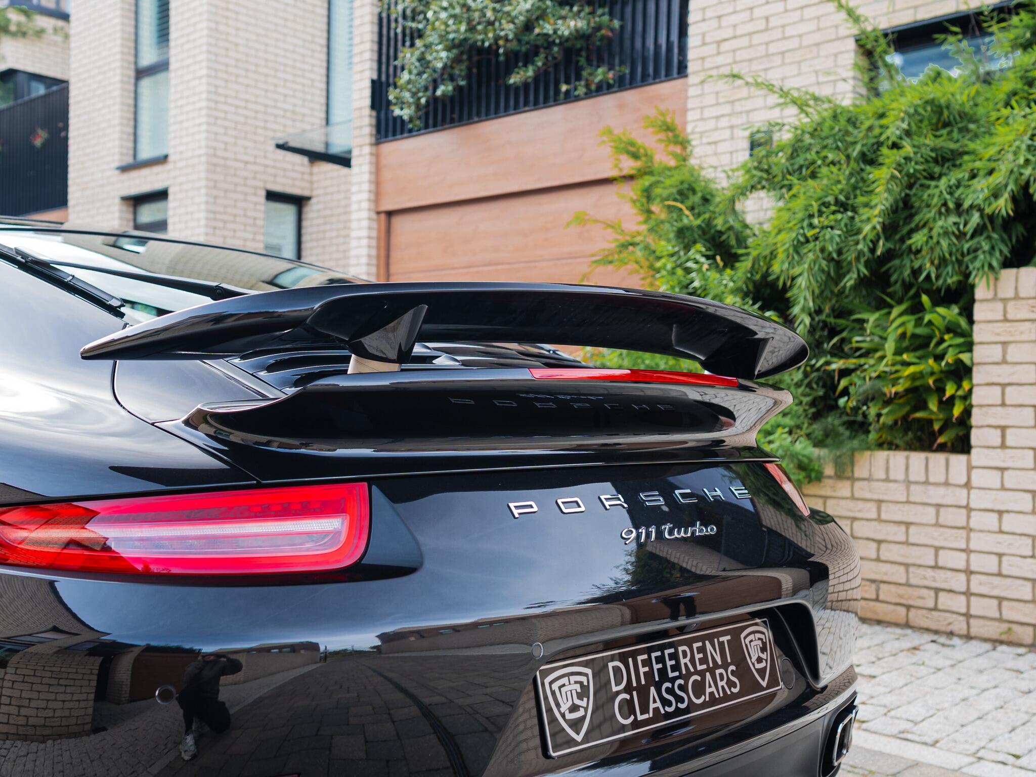 Porsche 911 view 56