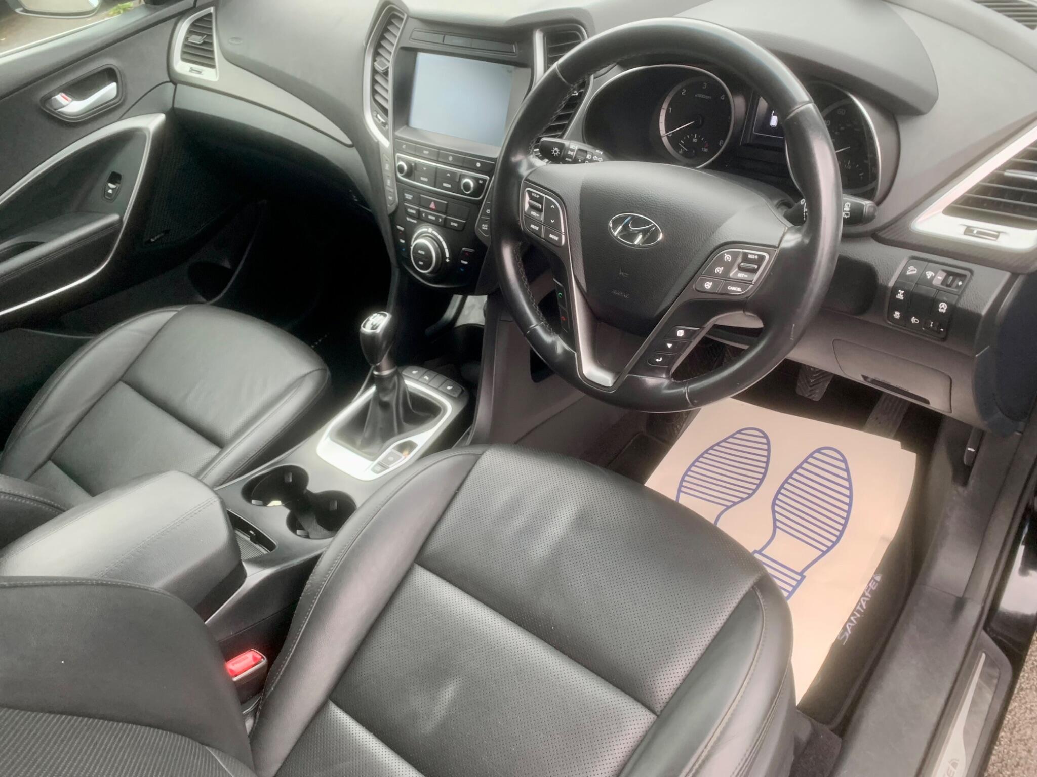 Hyundai Santa Fe view 24