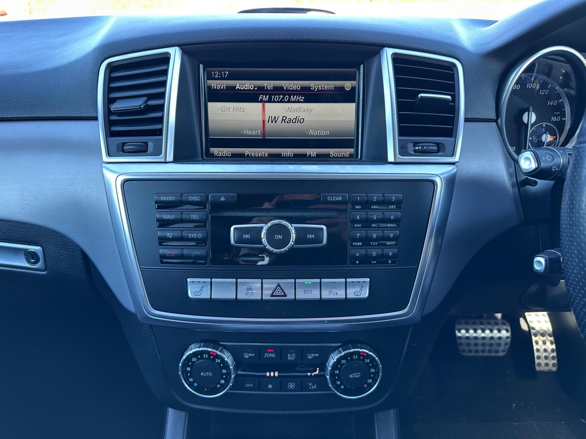 Mercedes-Benz M Class view 12