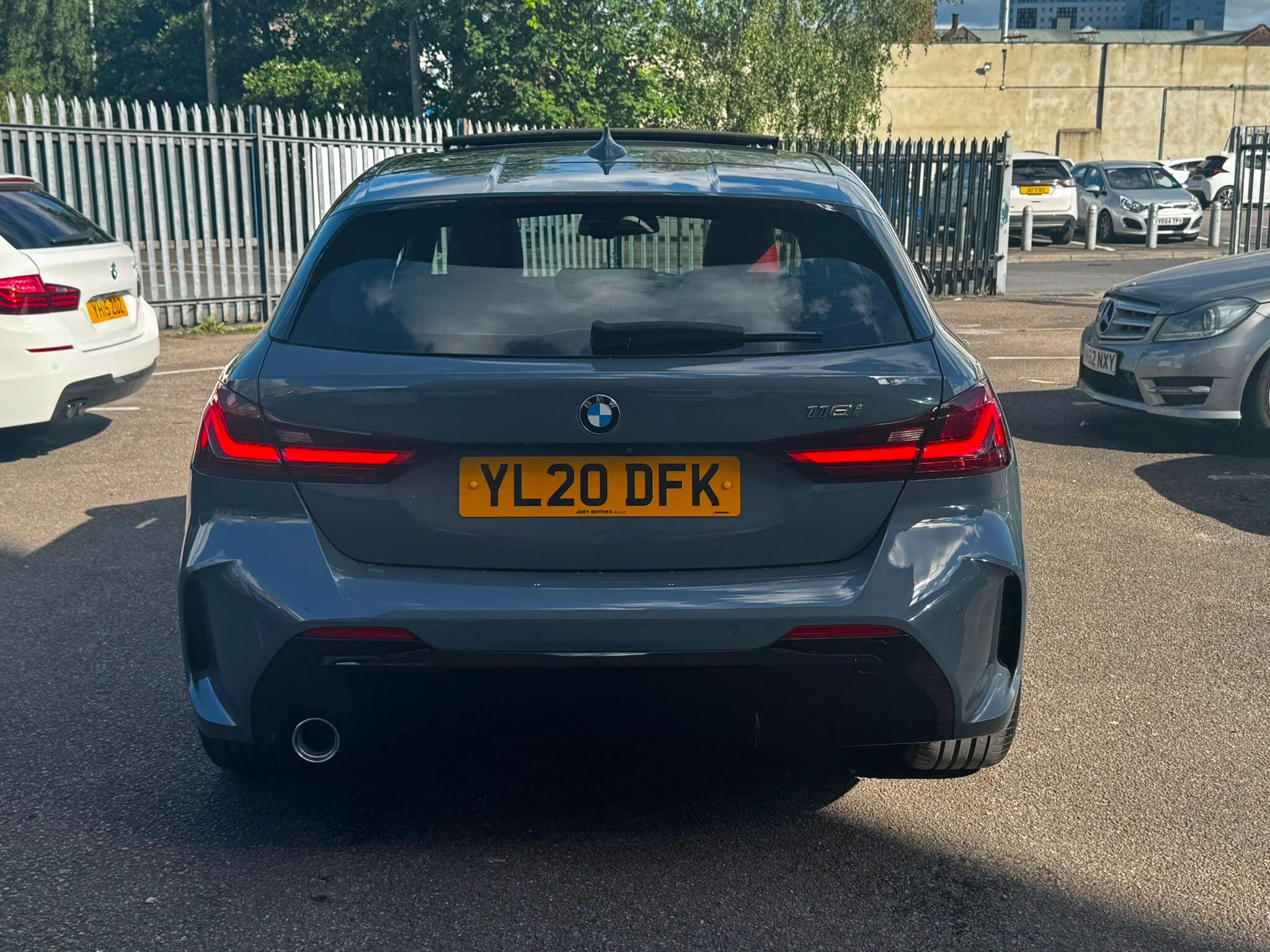 BMW 1 Series view 7