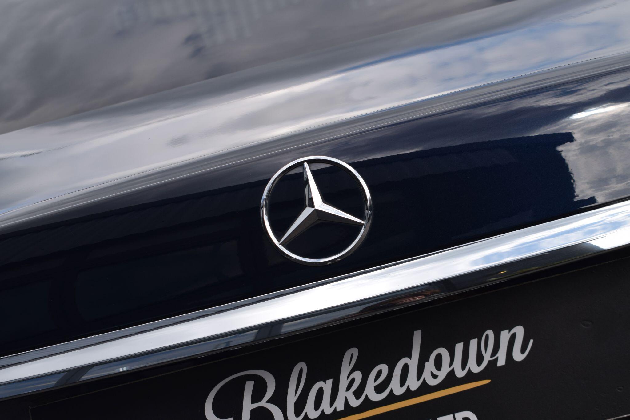 Mercedes-Benz E-Class view 42