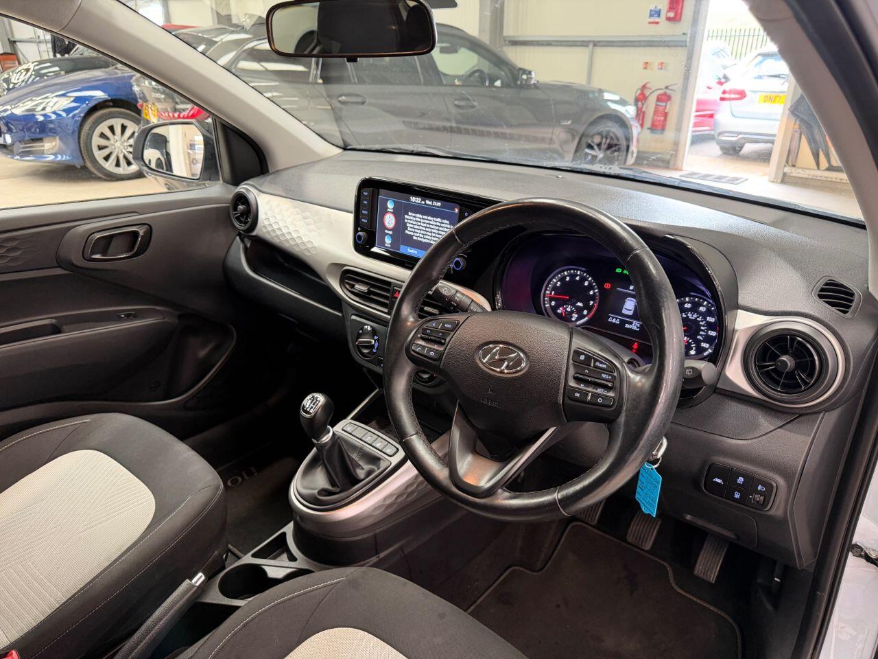 Hyundai I10 view 3