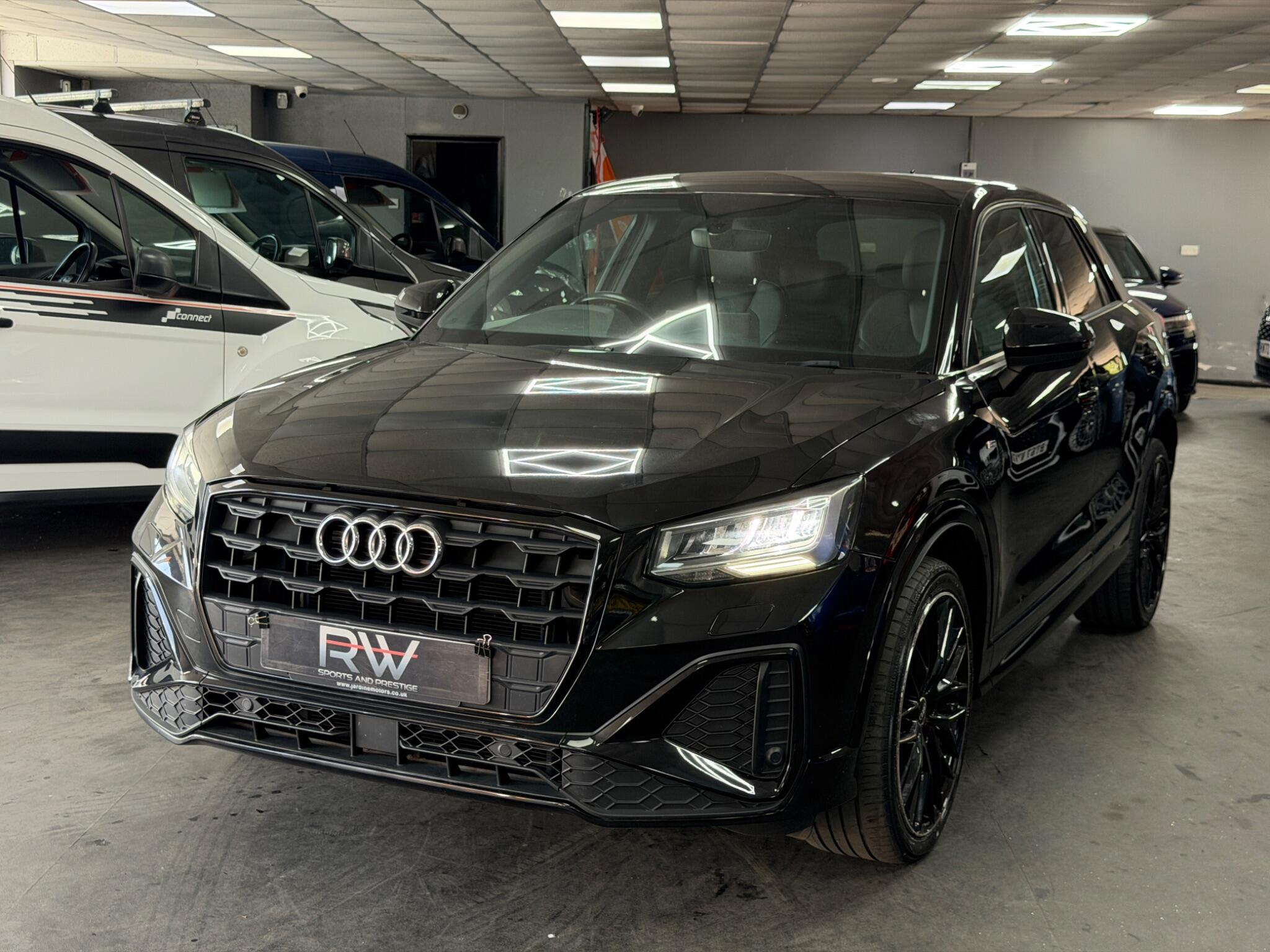 Audi Q2 view 44