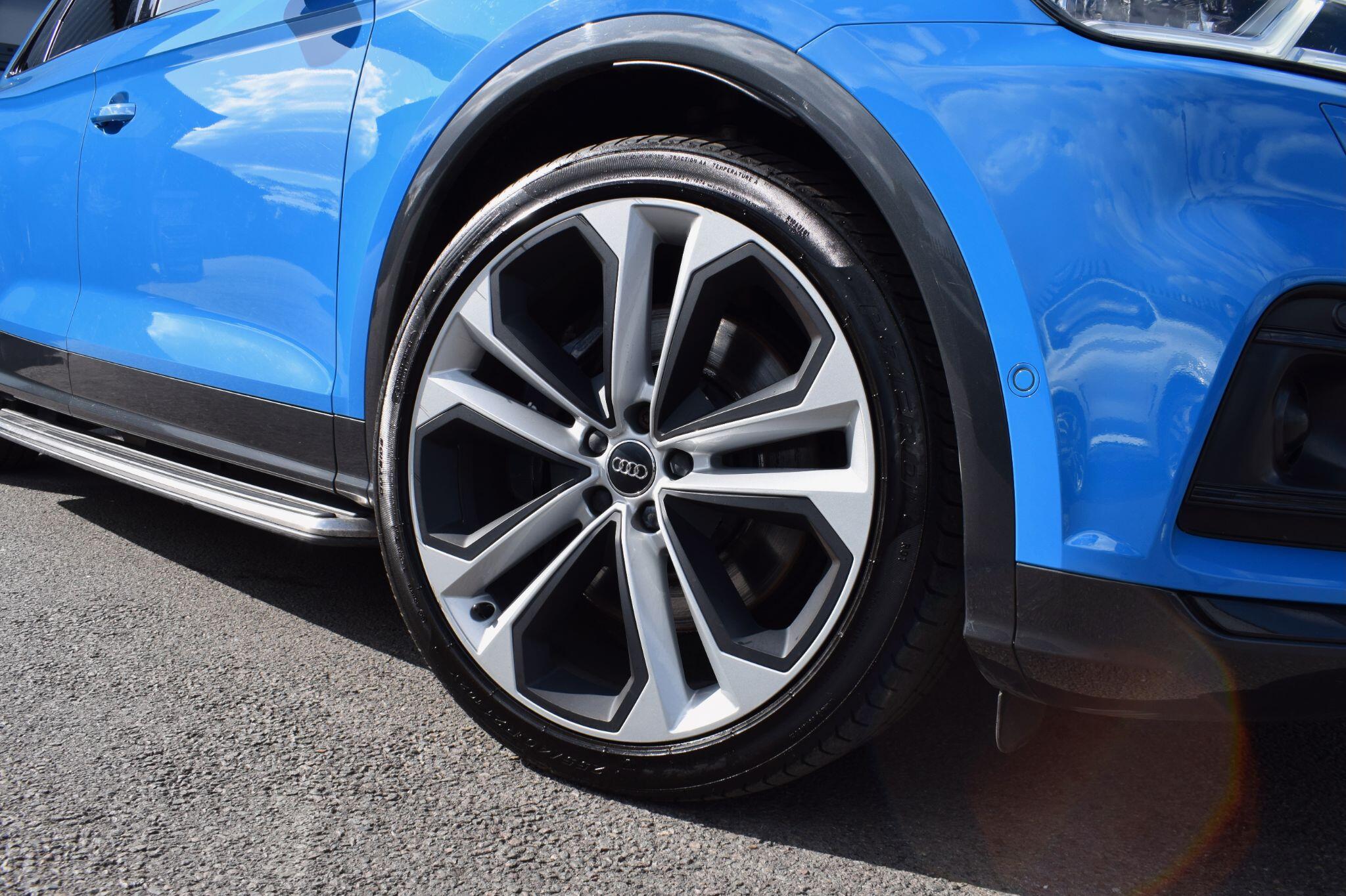 Audi SQ5 view 36