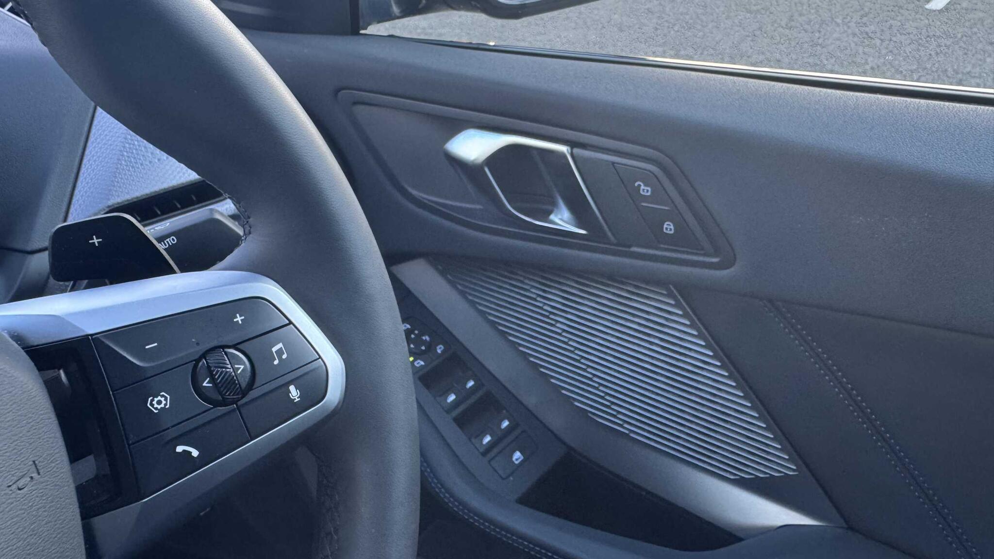 BMW 2 Series view 27