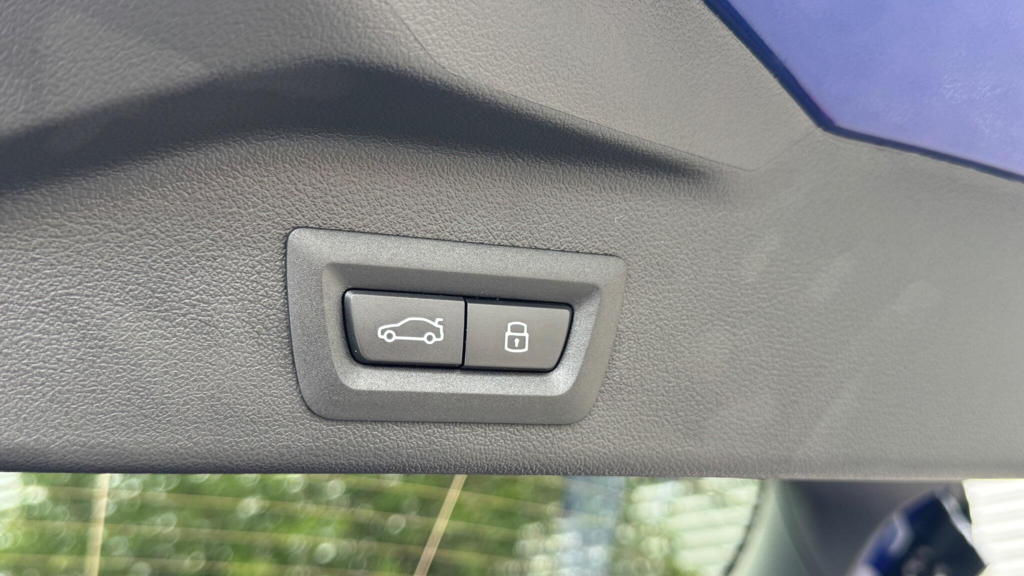 BMW X5 view 19