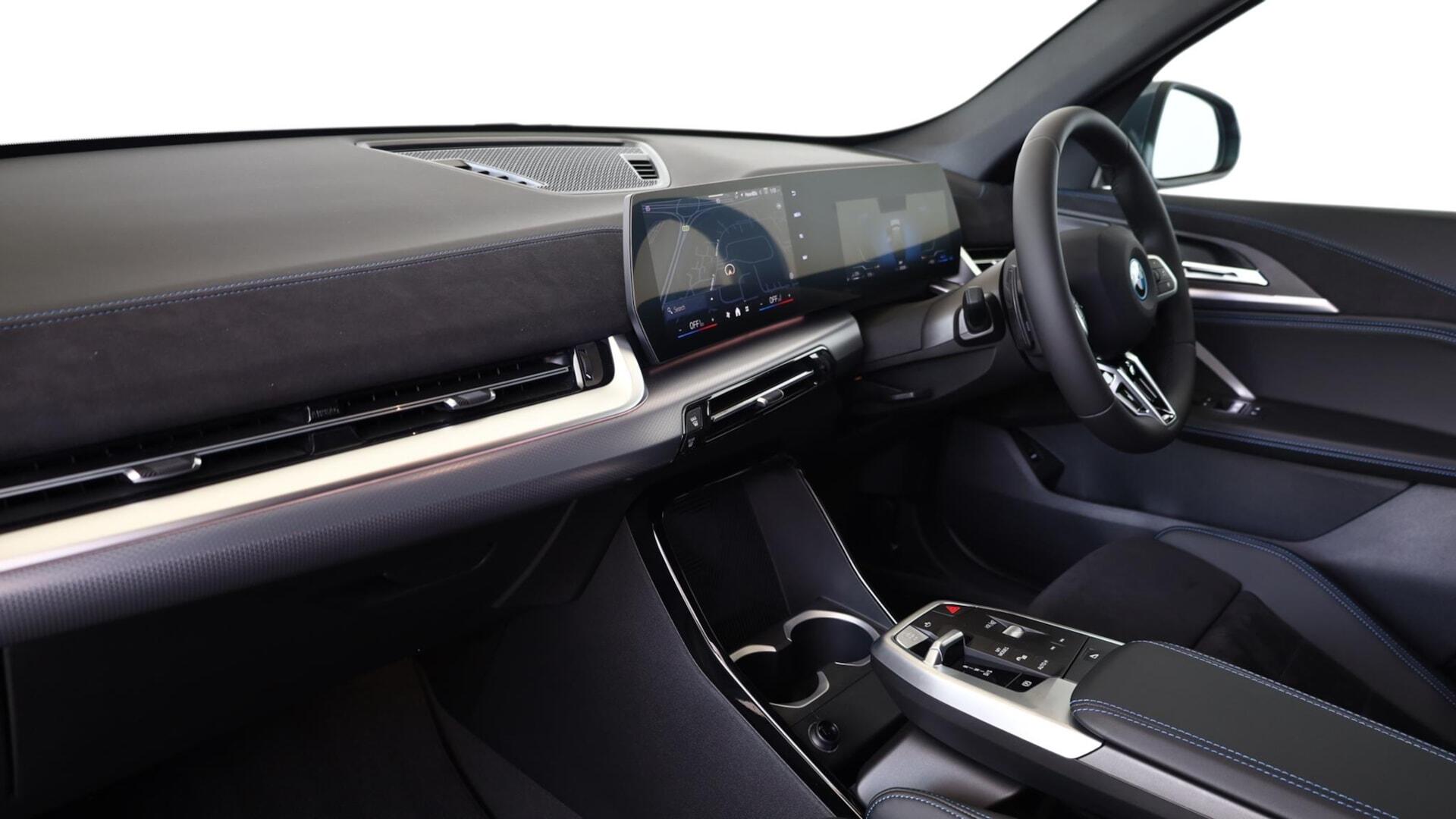BMW X1 view 7