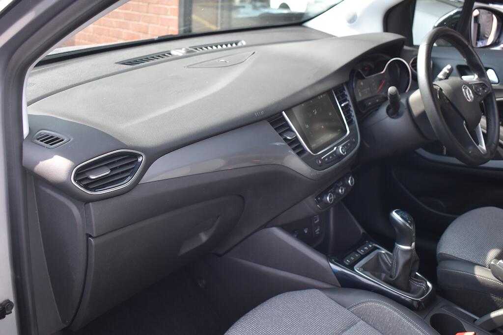 Vauxhall Crossland view 38