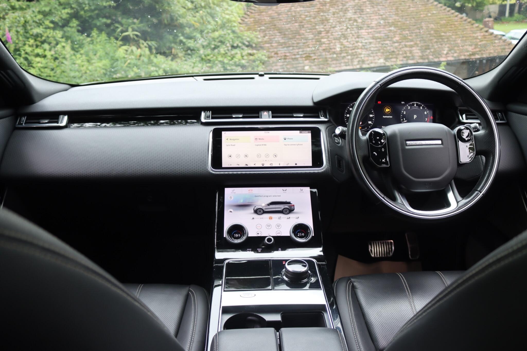 Land Rover Range Rover Velar view 9