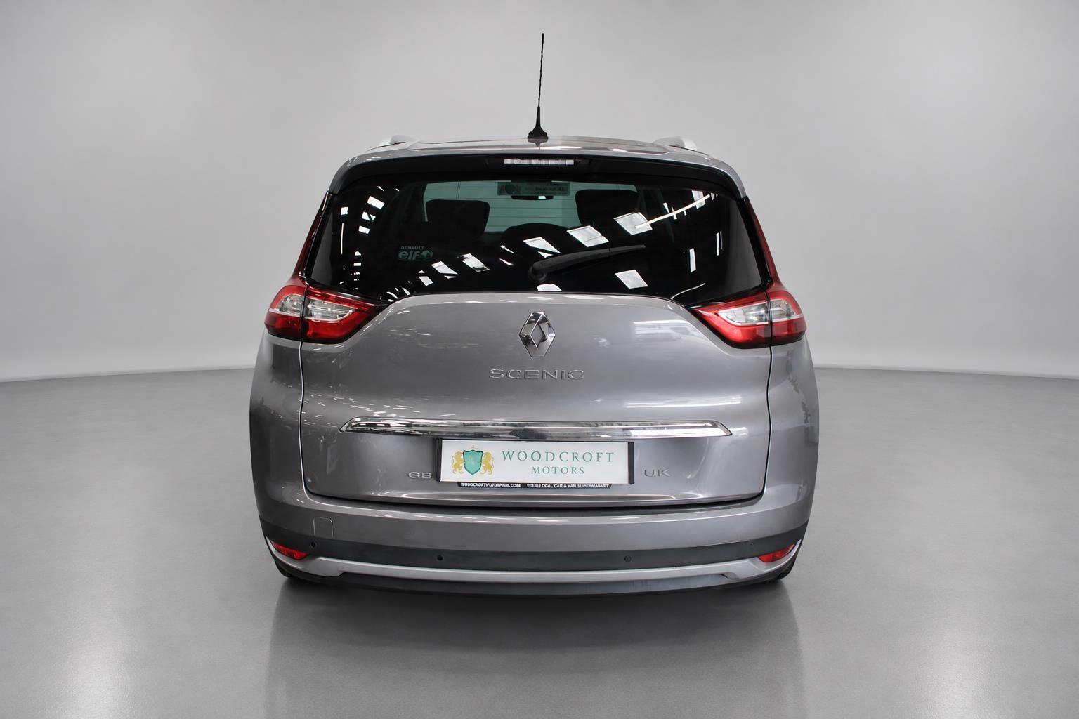 Renault Grand Scenic view 14