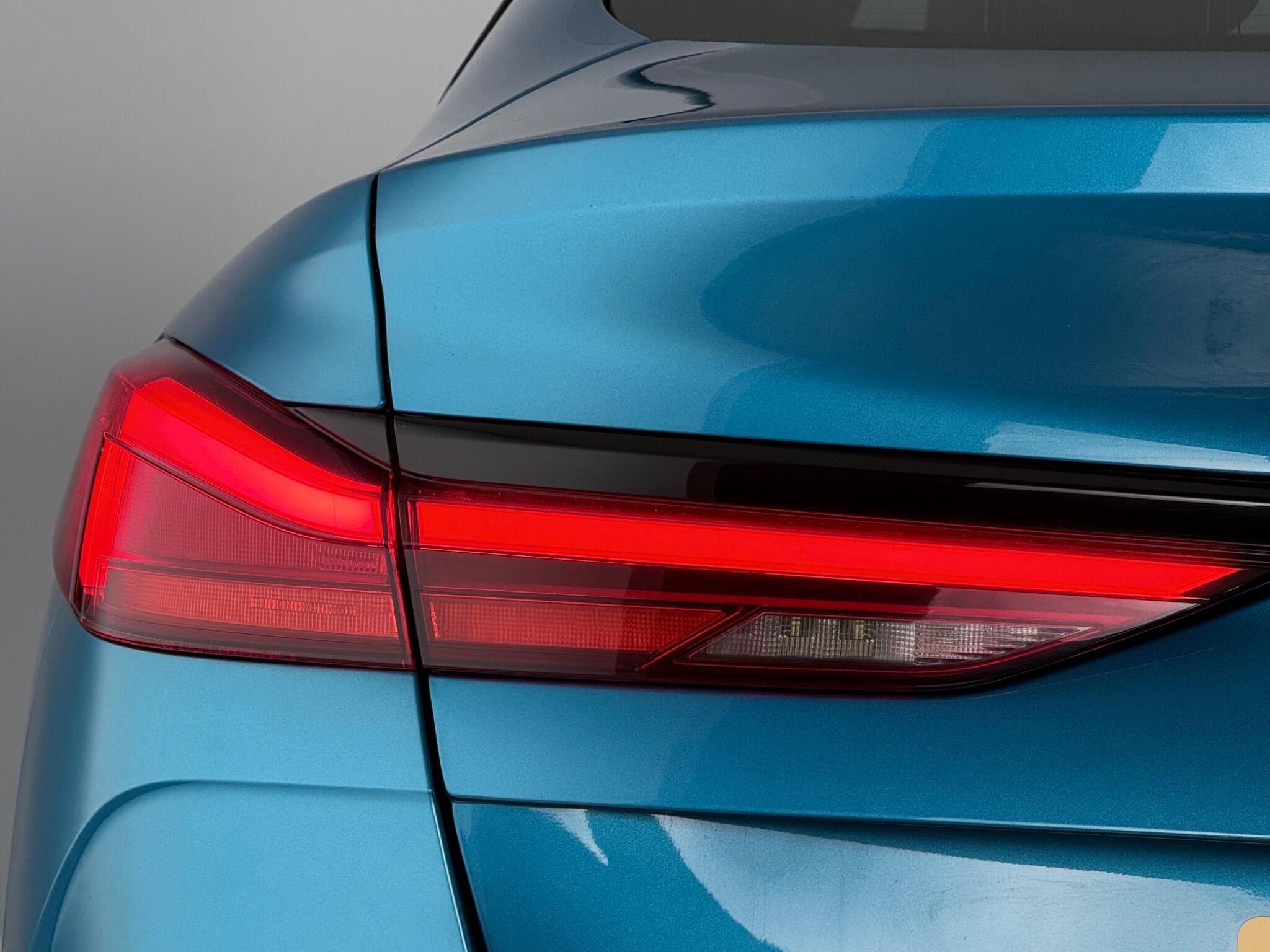 BMW 2 Series view 6