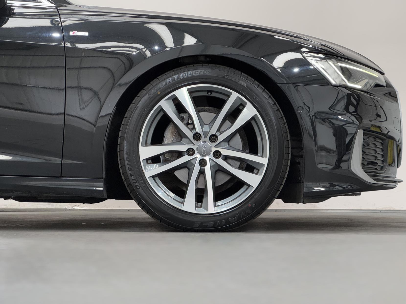 Audi A6 Saloon view 15