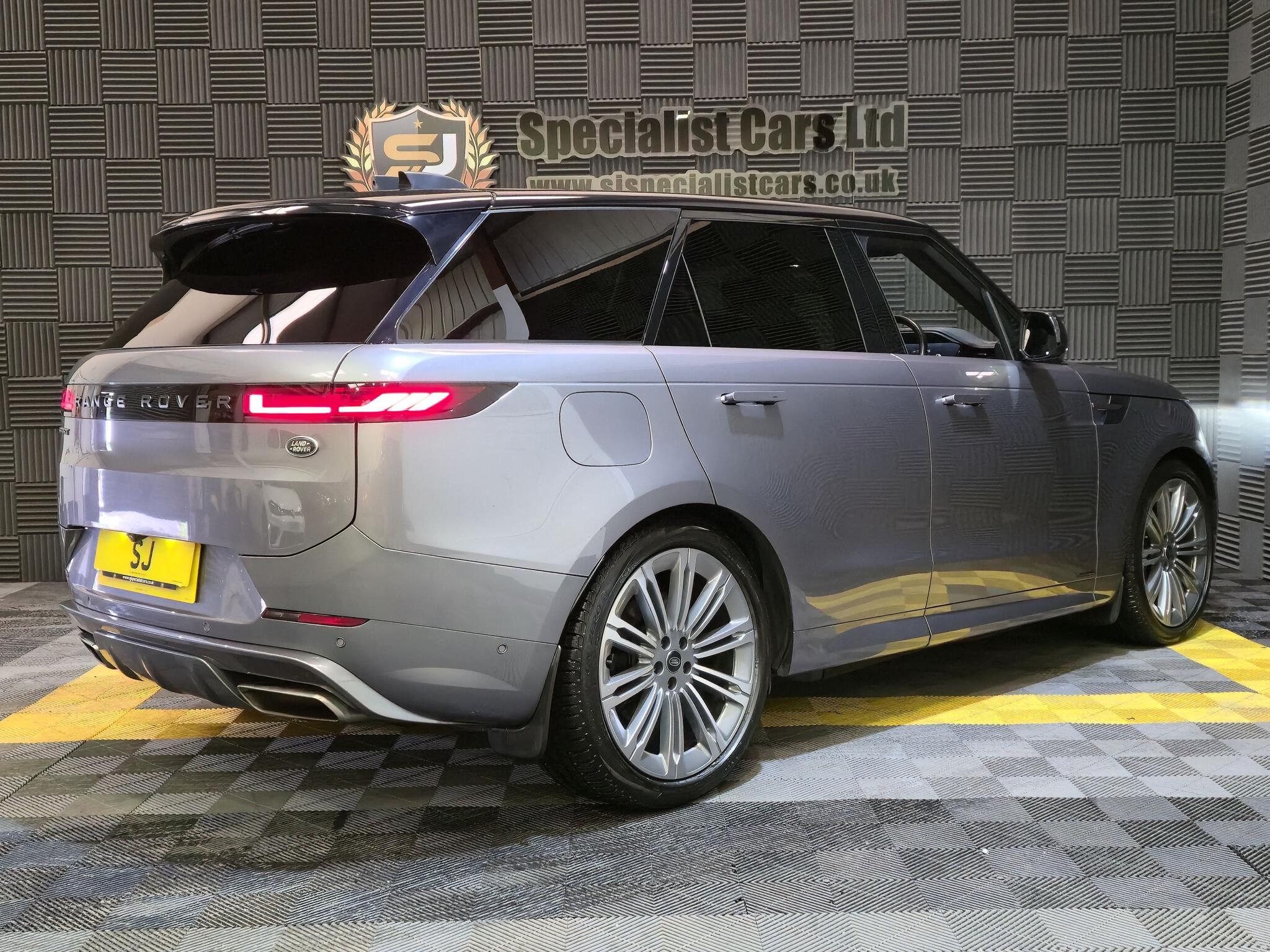 Land Rover Range Rover Sport view 27