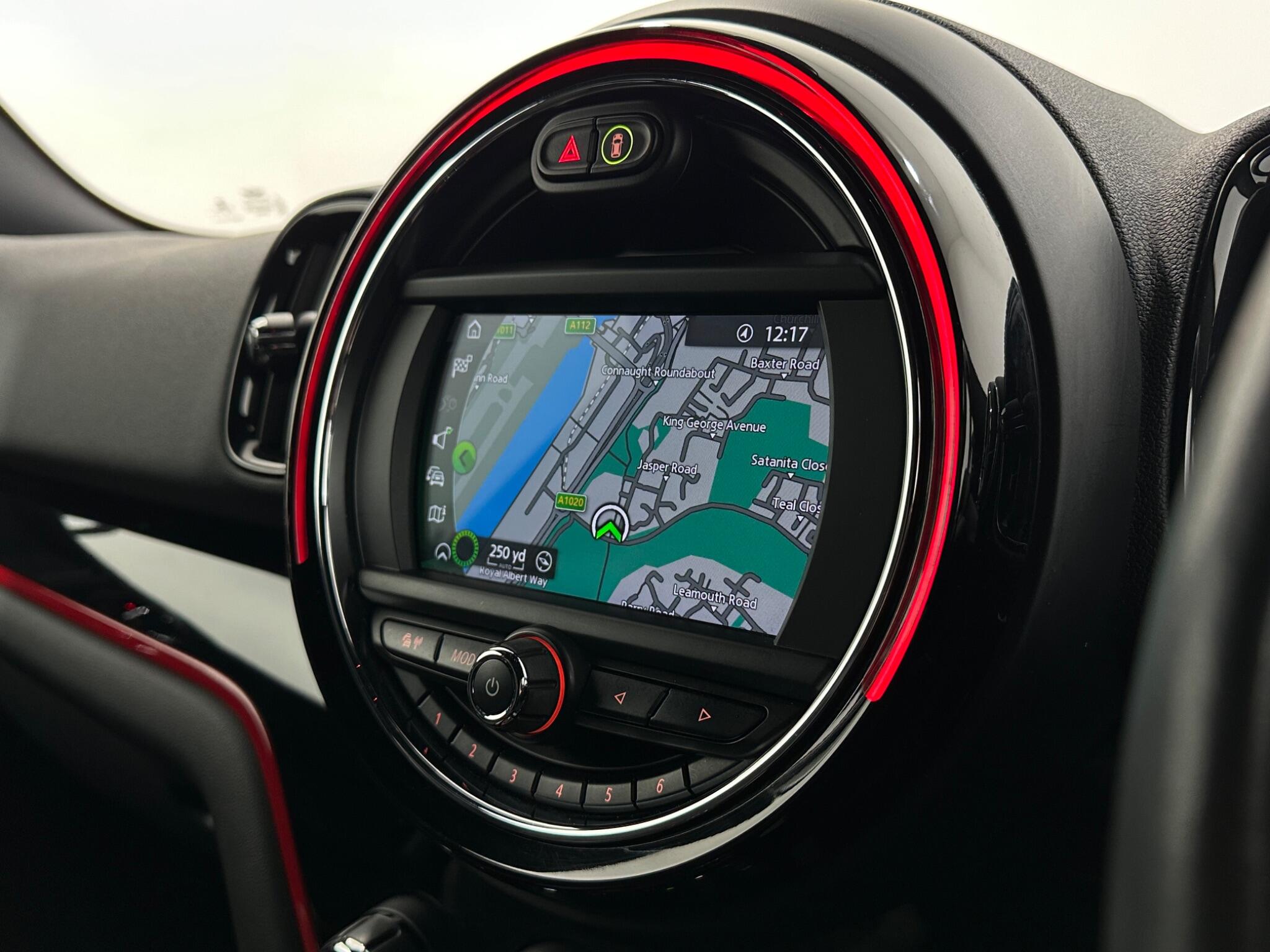 Mini Countryman view 22
