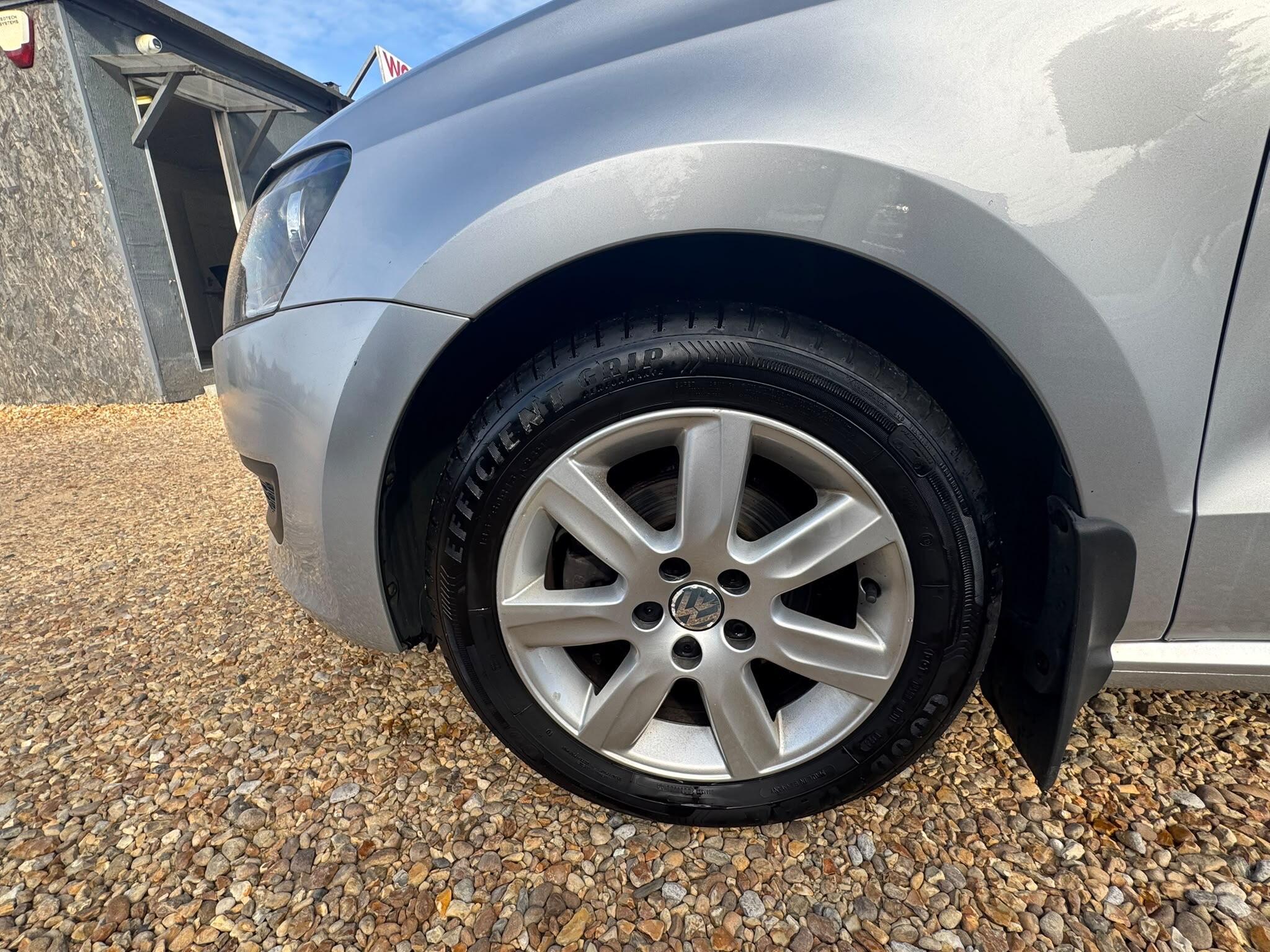 Volkswagen Polo view 22