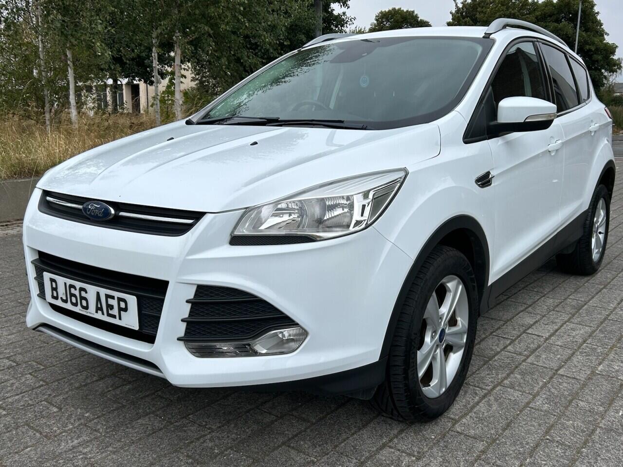 Ford Kuga view 5