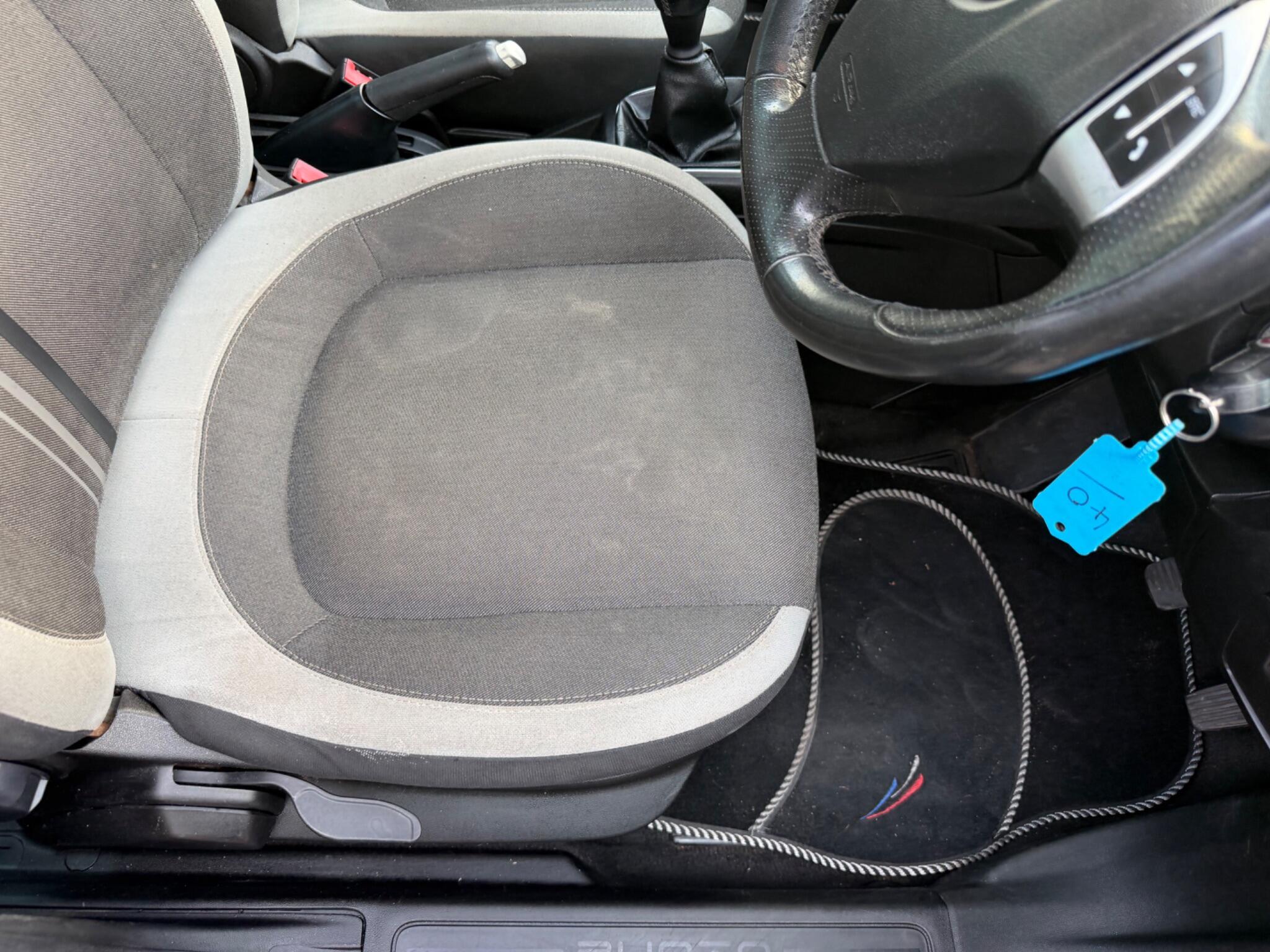 Fiat Punto view 13