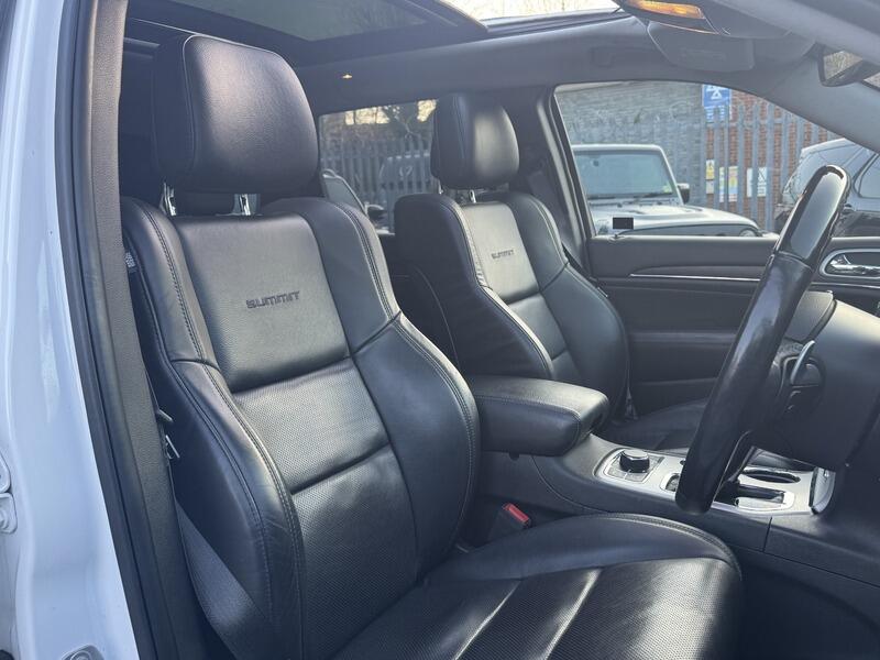 2019 Jeep Grand Cherokee 3.0 V6 MultiJetII Summit Auto 4WD Euro 6 (s/s) 5dr • 45,000 miles image 31