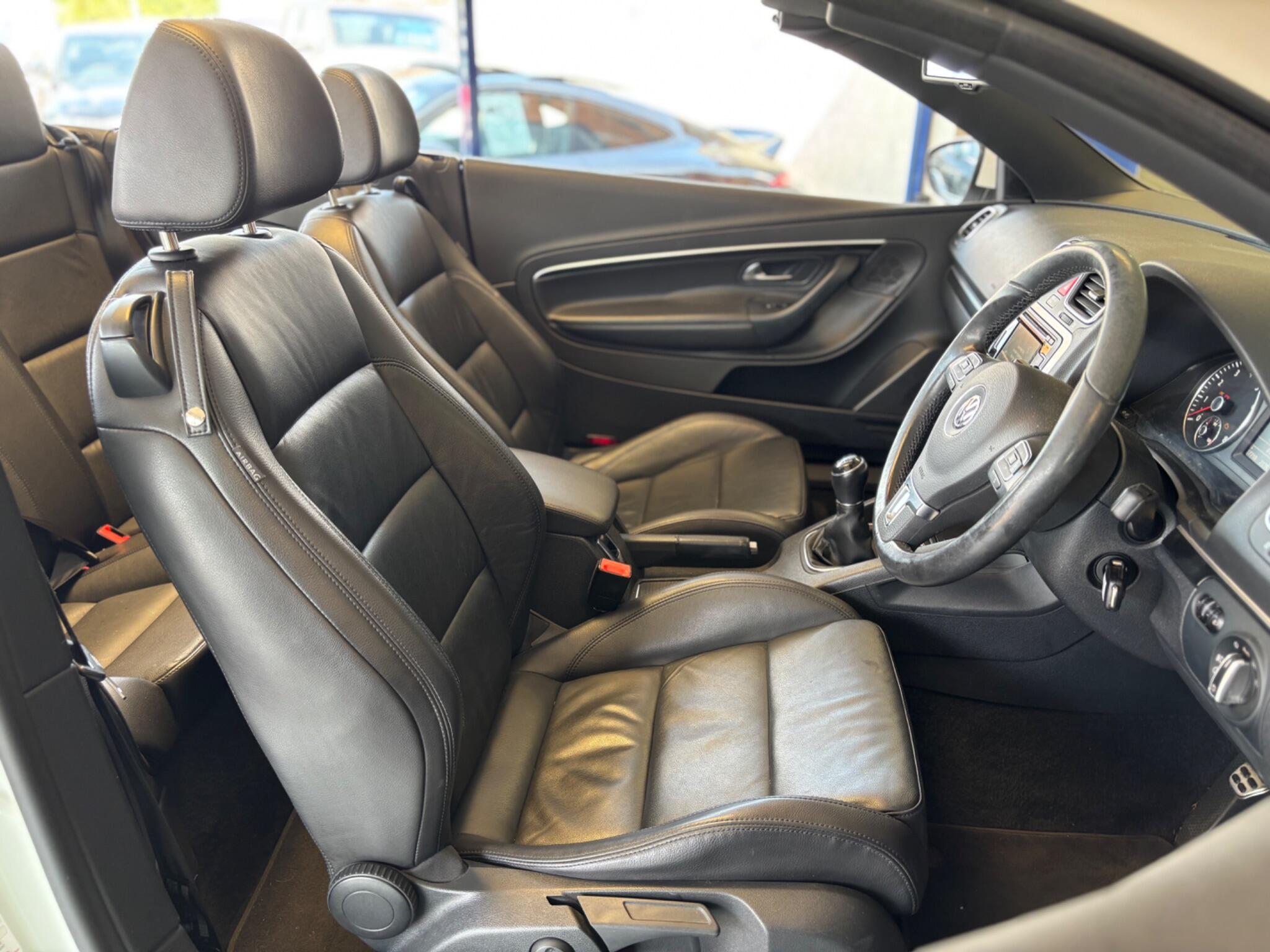 Volkswagen Eos view 16