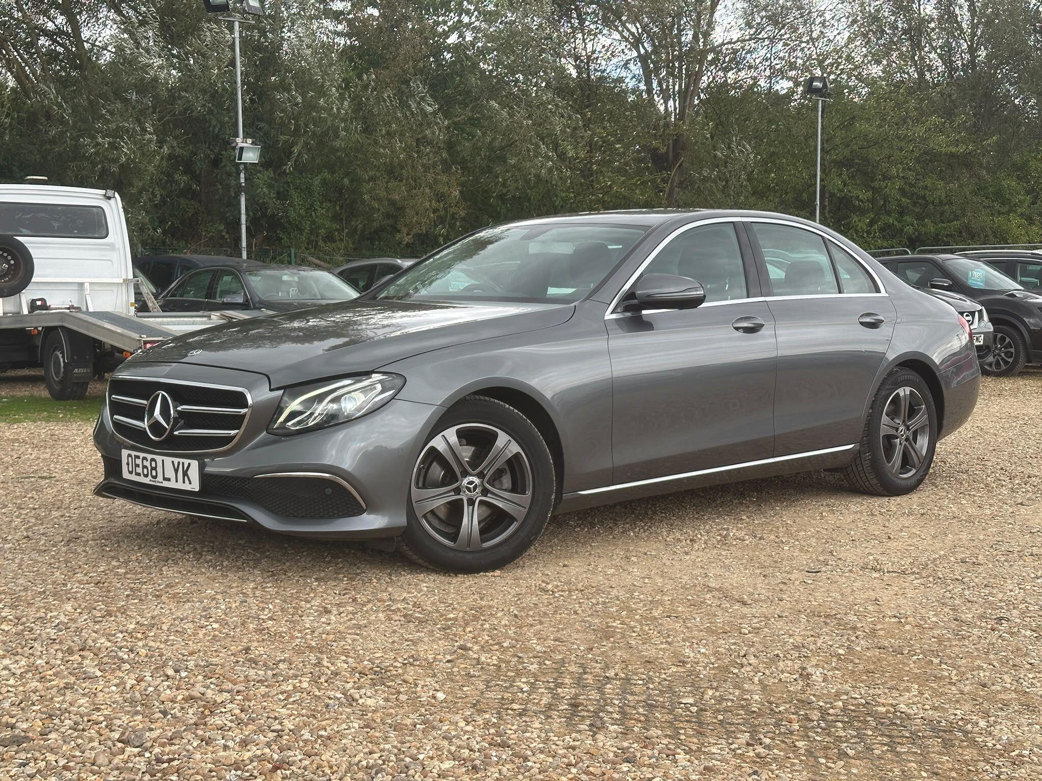 Mercedes-Benz E Class view 2