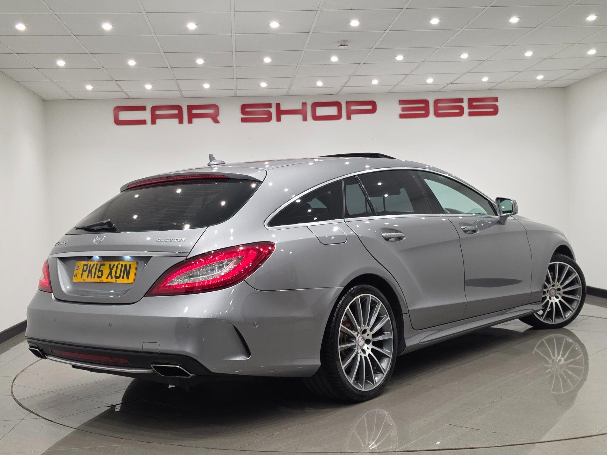Mercedes-Benz CLS view 9