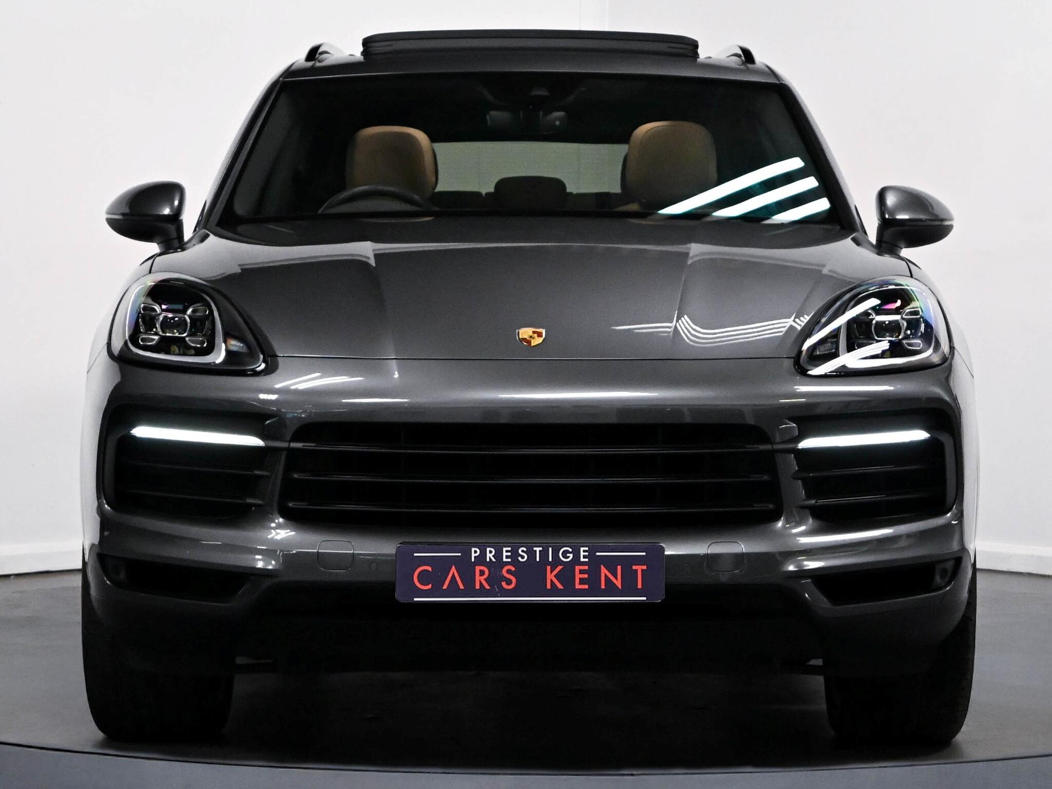 Porsche Cayenne view 23