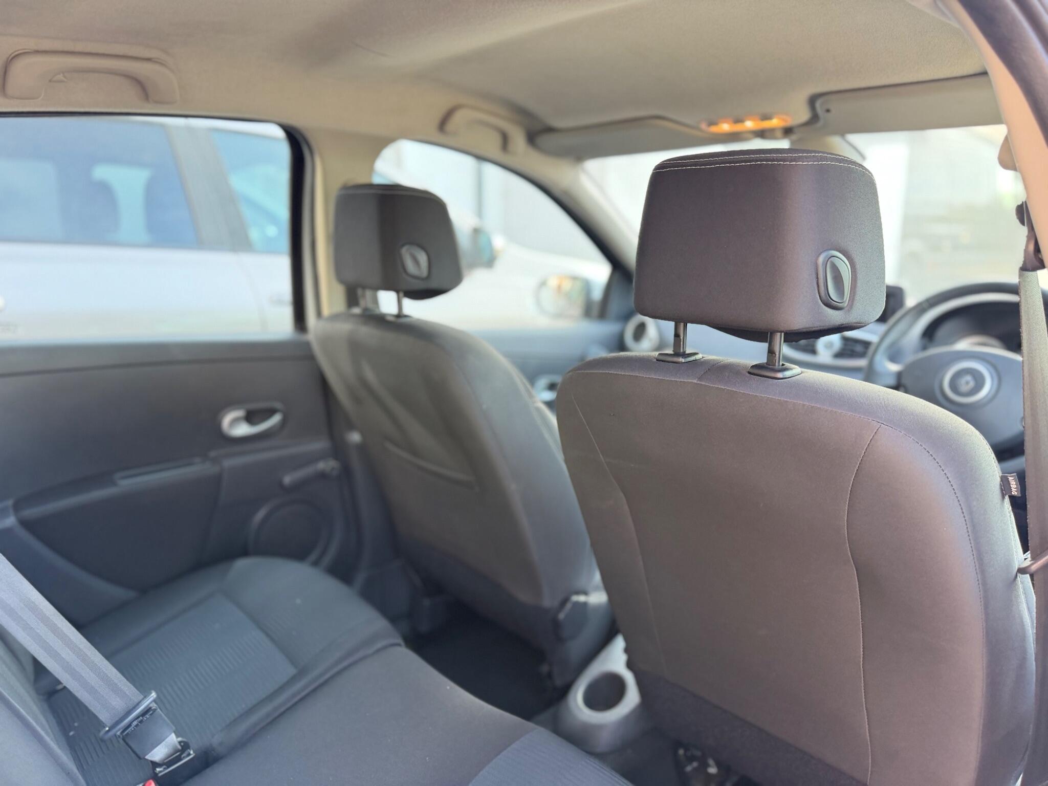 Renault Clio view 20