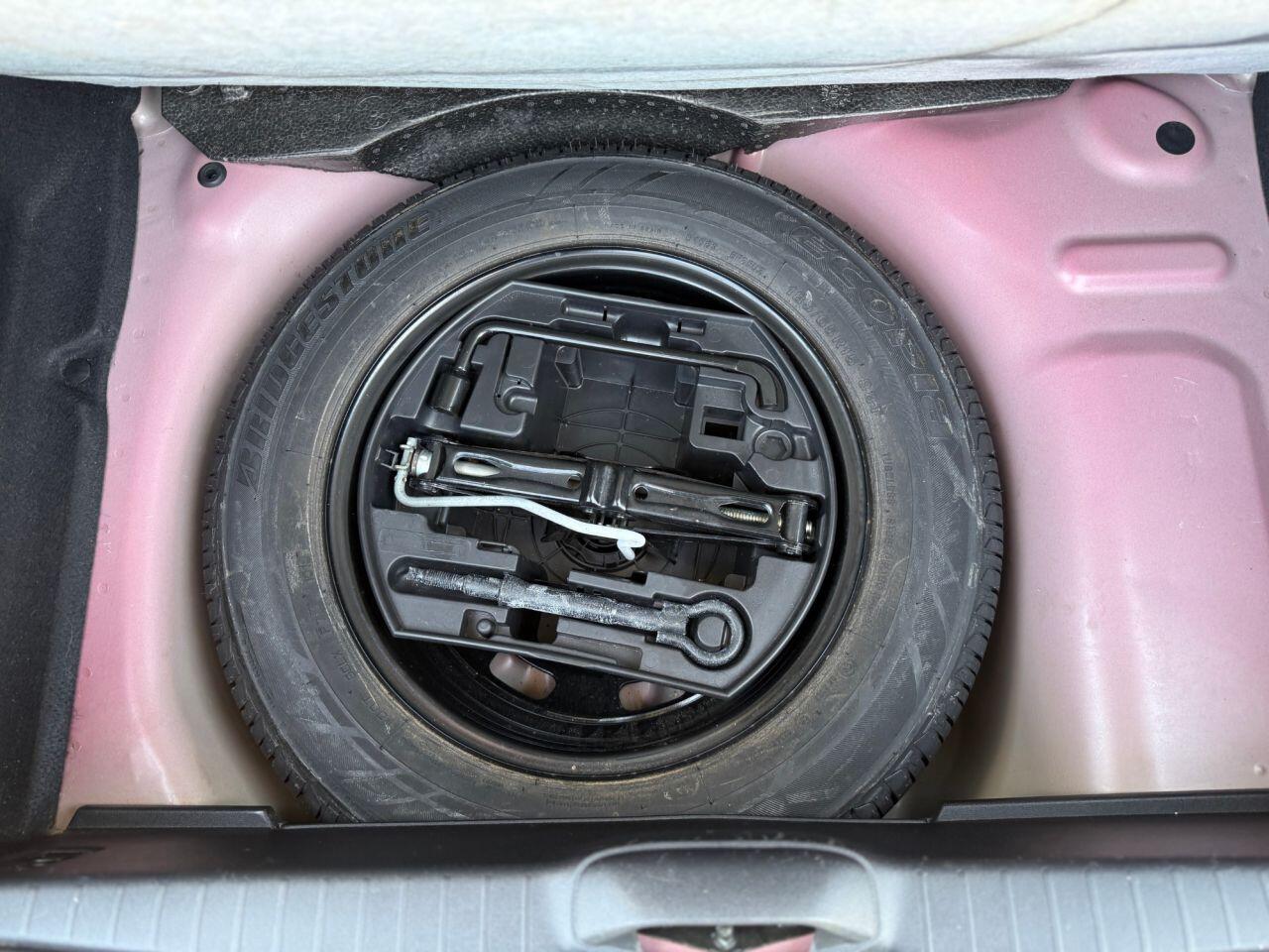 Peugeot 208 view 39