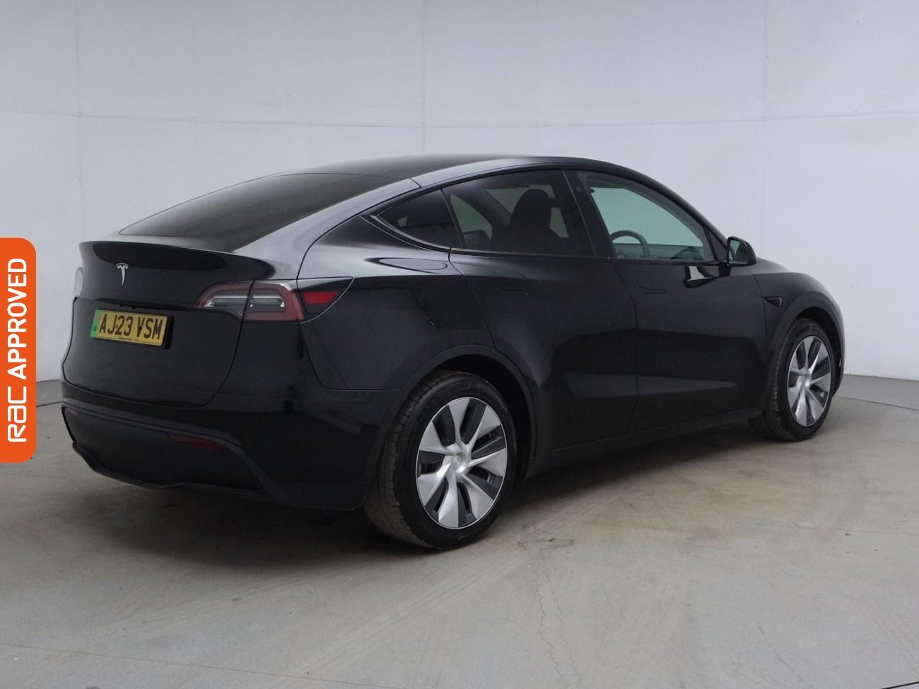 Tesla Model Y view 33