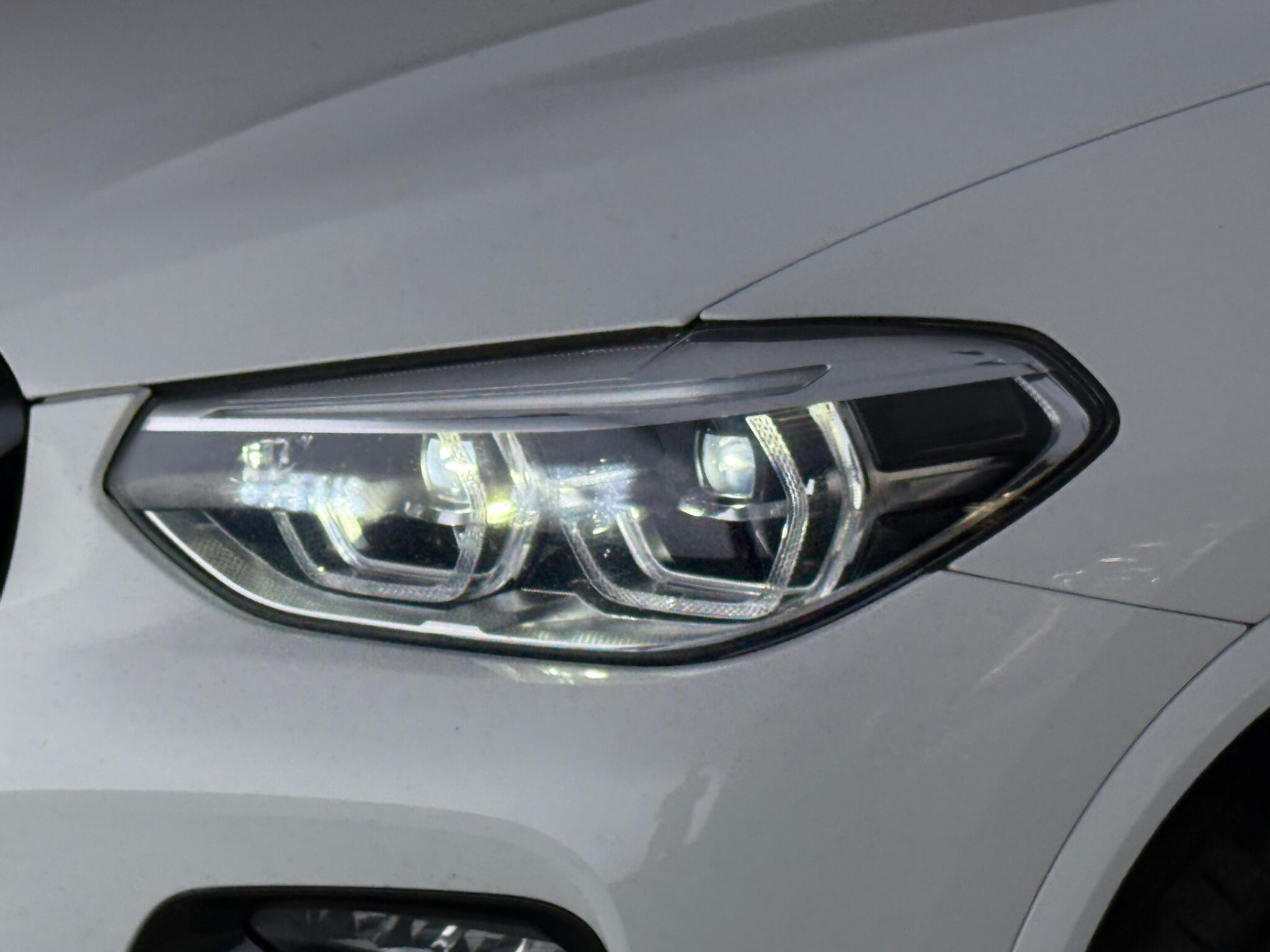 BMW X3 view 13