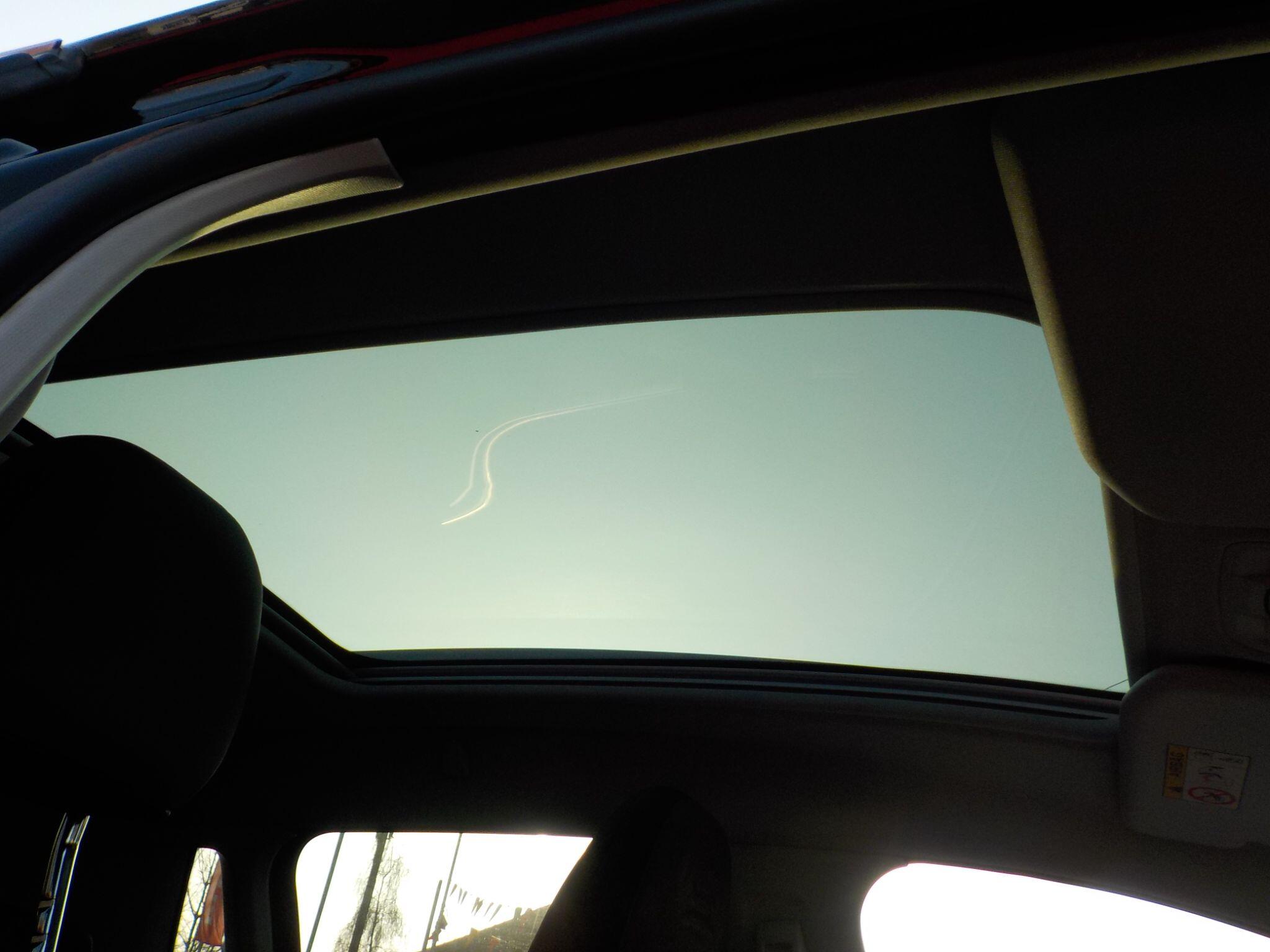 Peugeot 2008 1.6 BlueHDi Feline Euro 6 (s/s) 5dr (Calima)