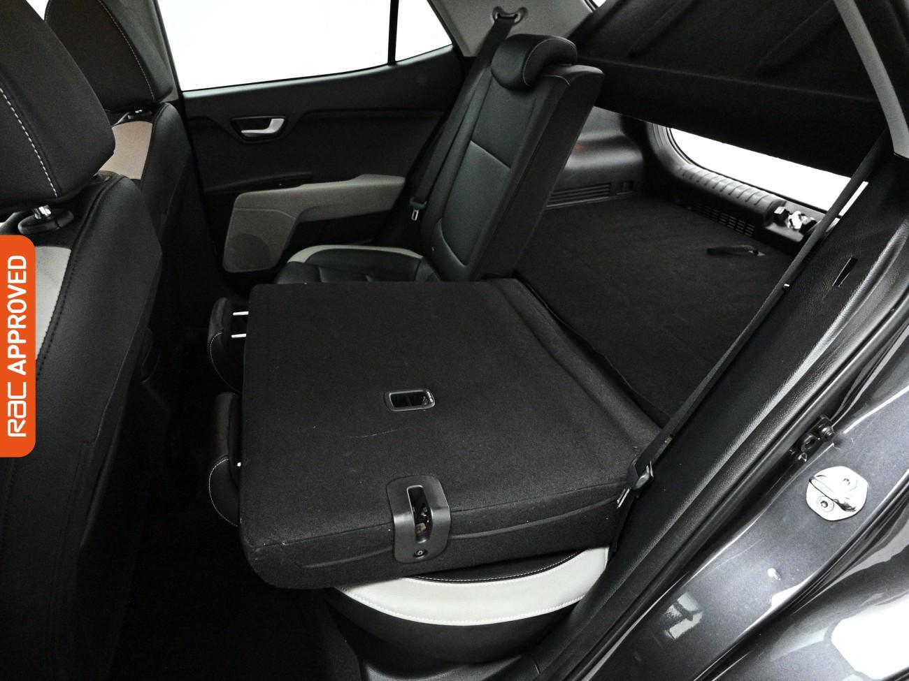 Kia Stonic view 25