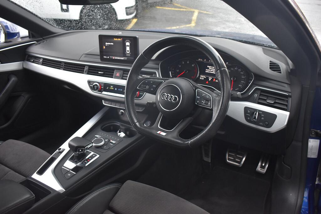 Audi A5 view 10