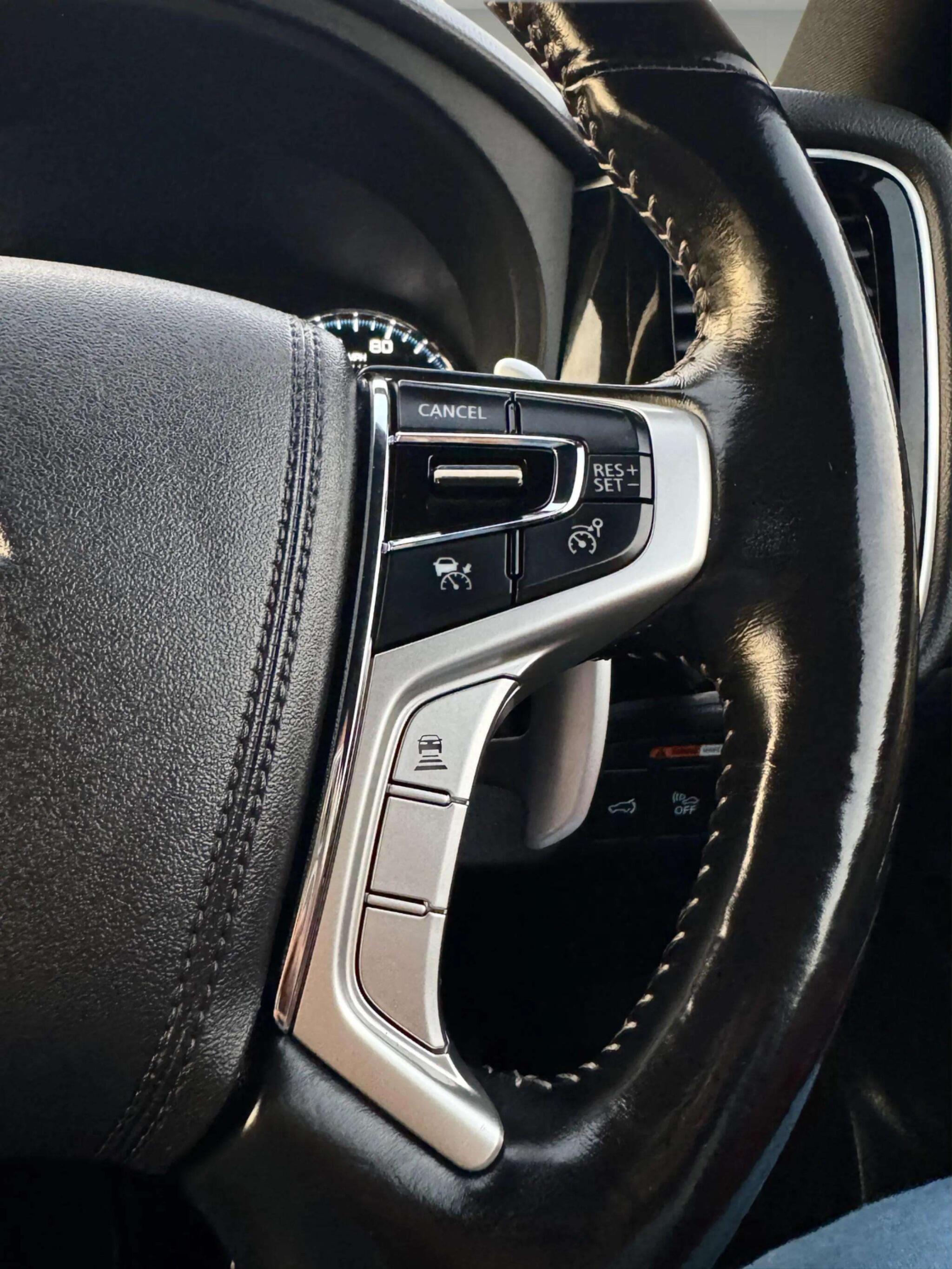 Mitsubishi Outlander view 53