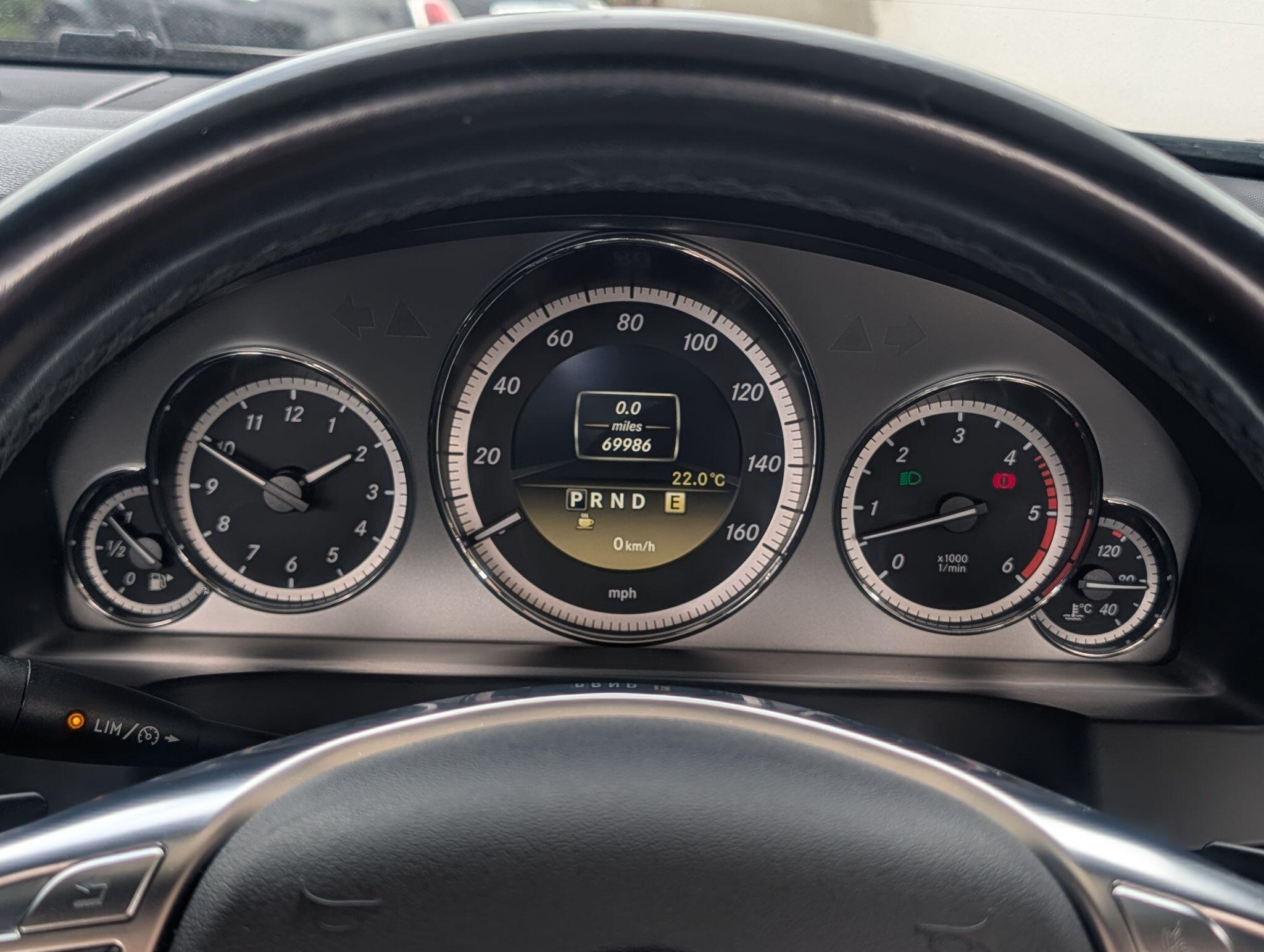 Mercedes-Benz E-Class view 64